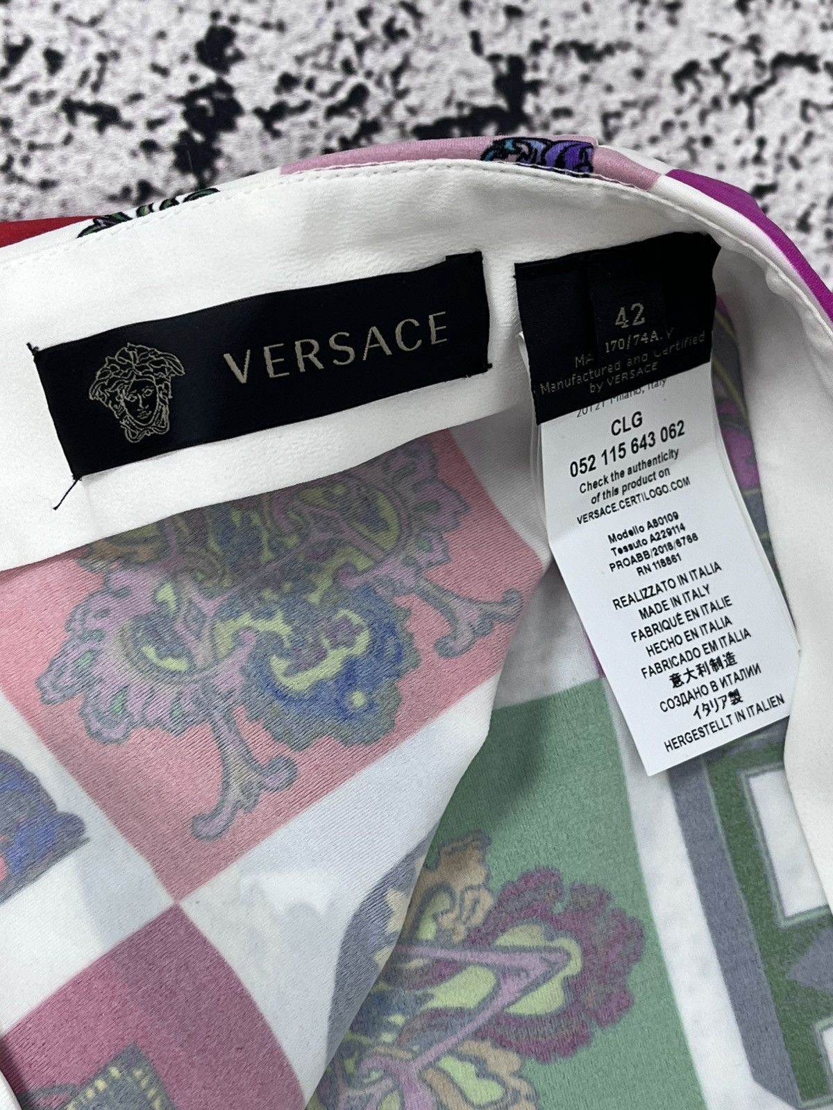 Versace Vintage Versace Logo AOP Monogrammed Leggings Pants size 42 Size 28" / US 6 / IT 42 - 11 Thumbnail