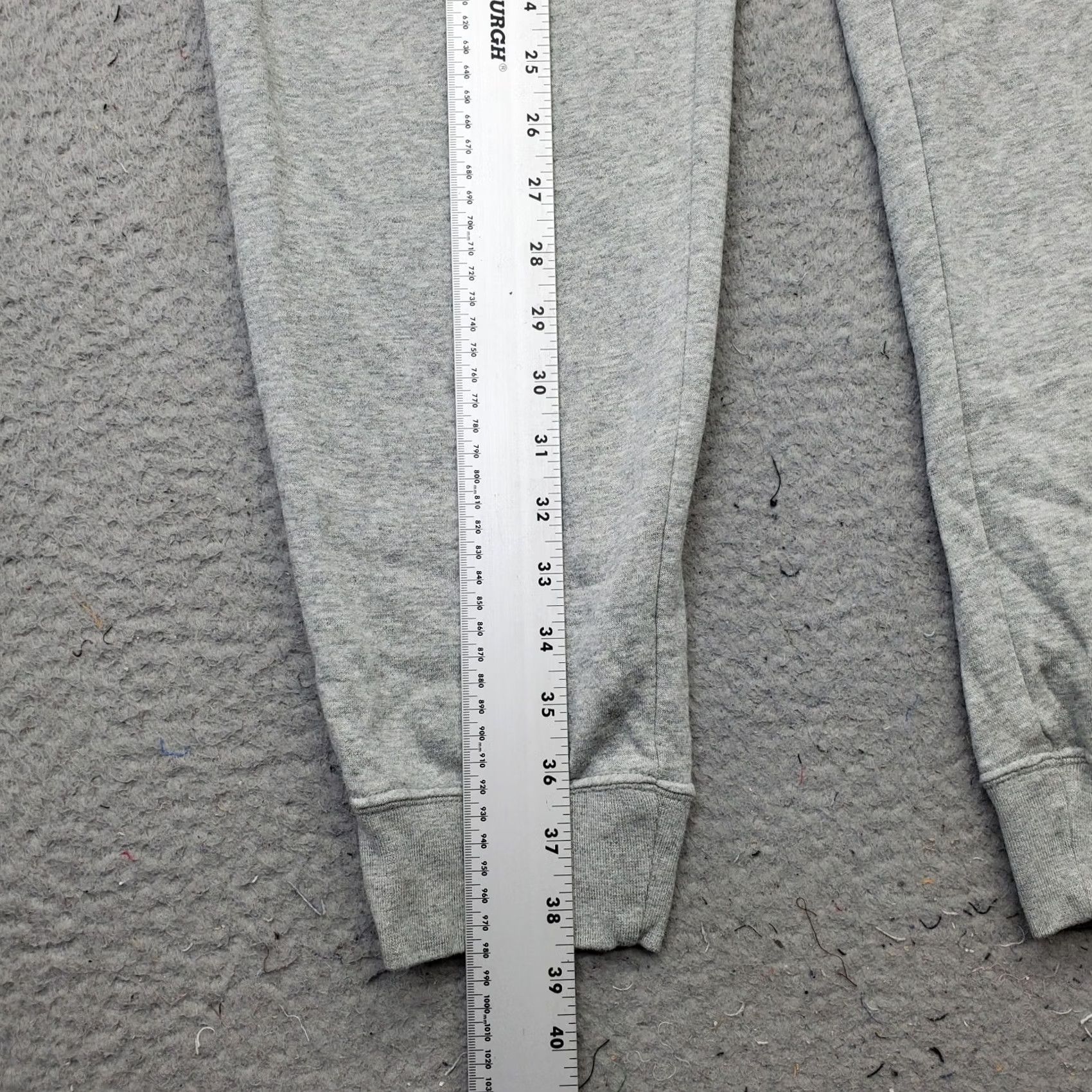 Nike Nike Sportswear Joggers Pants Men L Gray Fleece Lined Drawstring Tapered Leg Causal Activewear Size US 33 - 3 Thumbnail