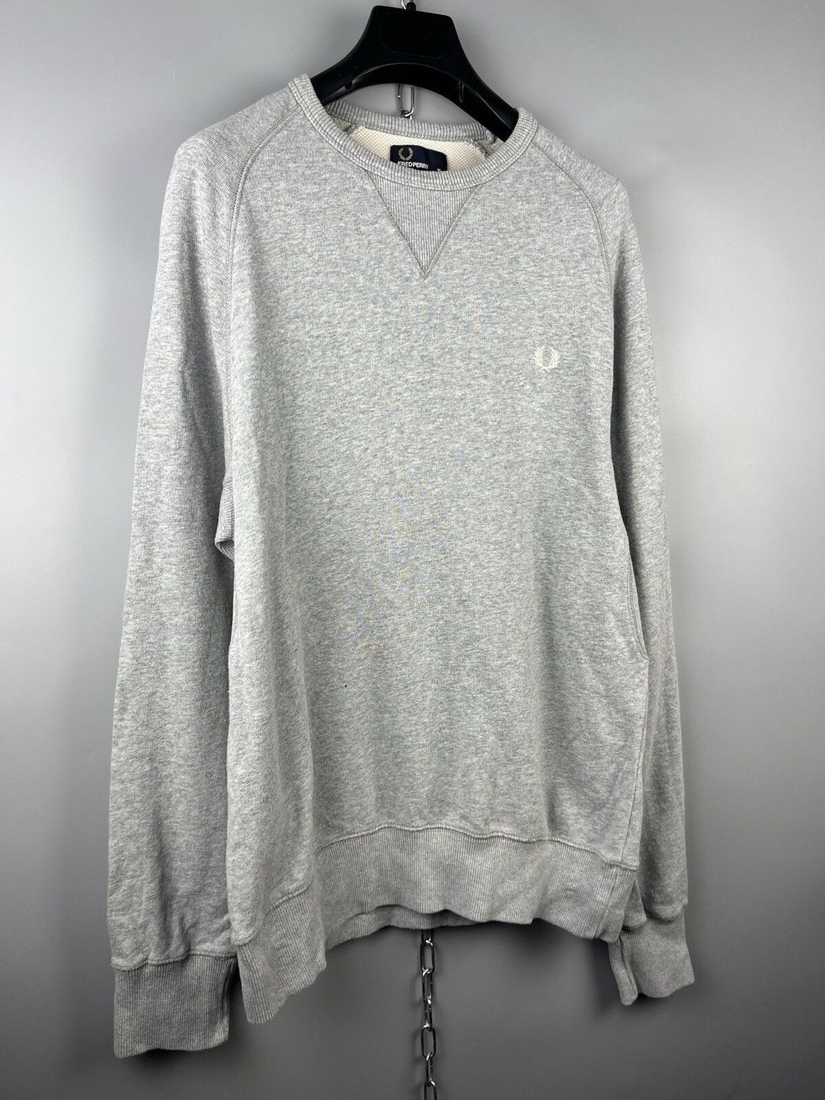 Fred Perry Fred Perry Gray Basic Crew Neck Sweatshirt Pullover Size US M / EU 48-50 / 2 - 2 Thumbnail