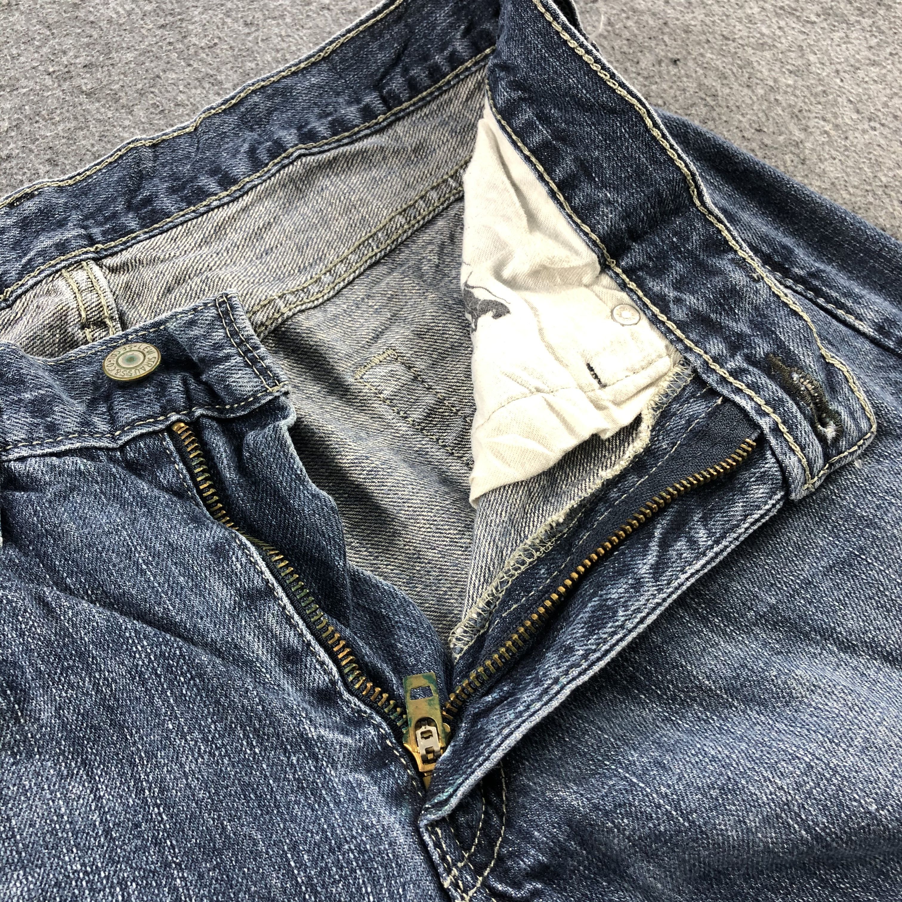 Levi's Vintage Blue Wash Levis 514 Jeans-J2145 Size US 33 - 12 Thumbnail