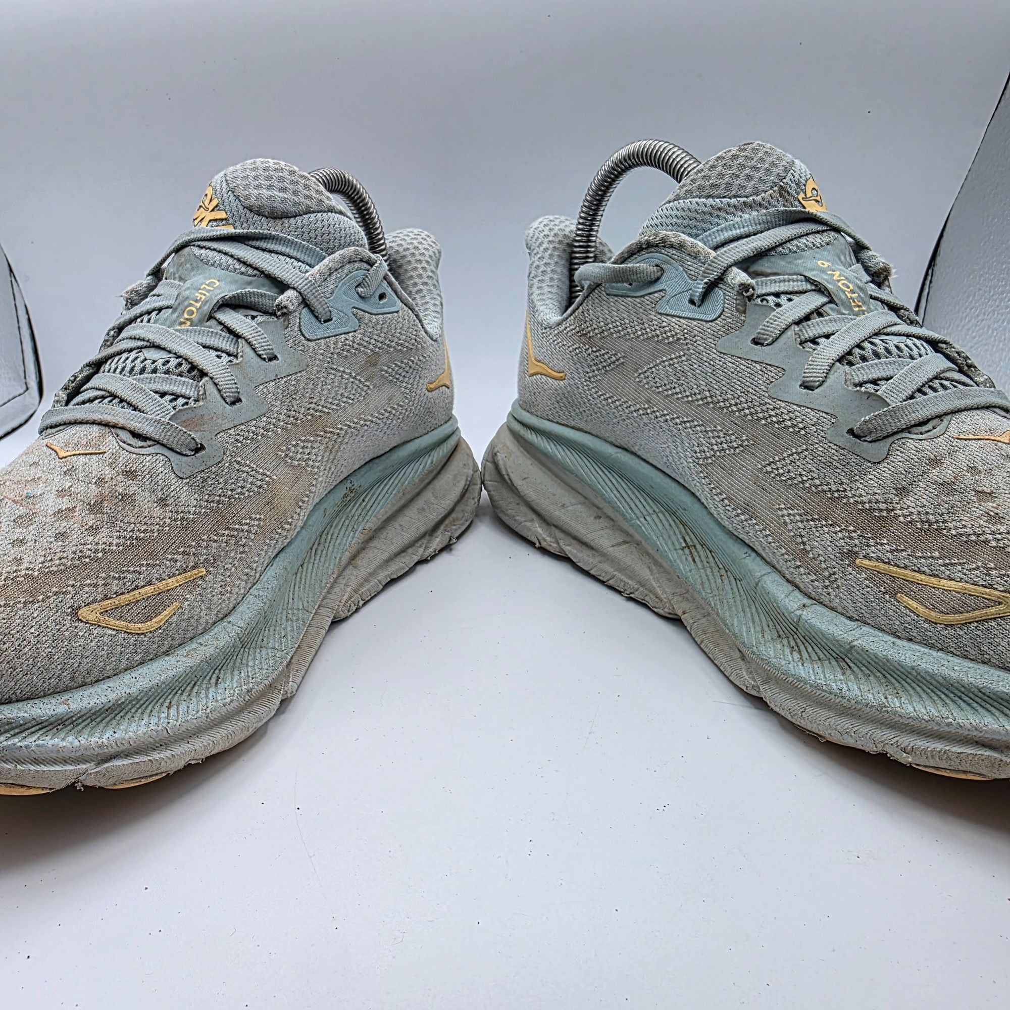 Hoka Hoka One One Clifton 9 Womens Size 7 B Cloud Blue Ice White Size US 7 / IT 37 - 3 Thumbnail