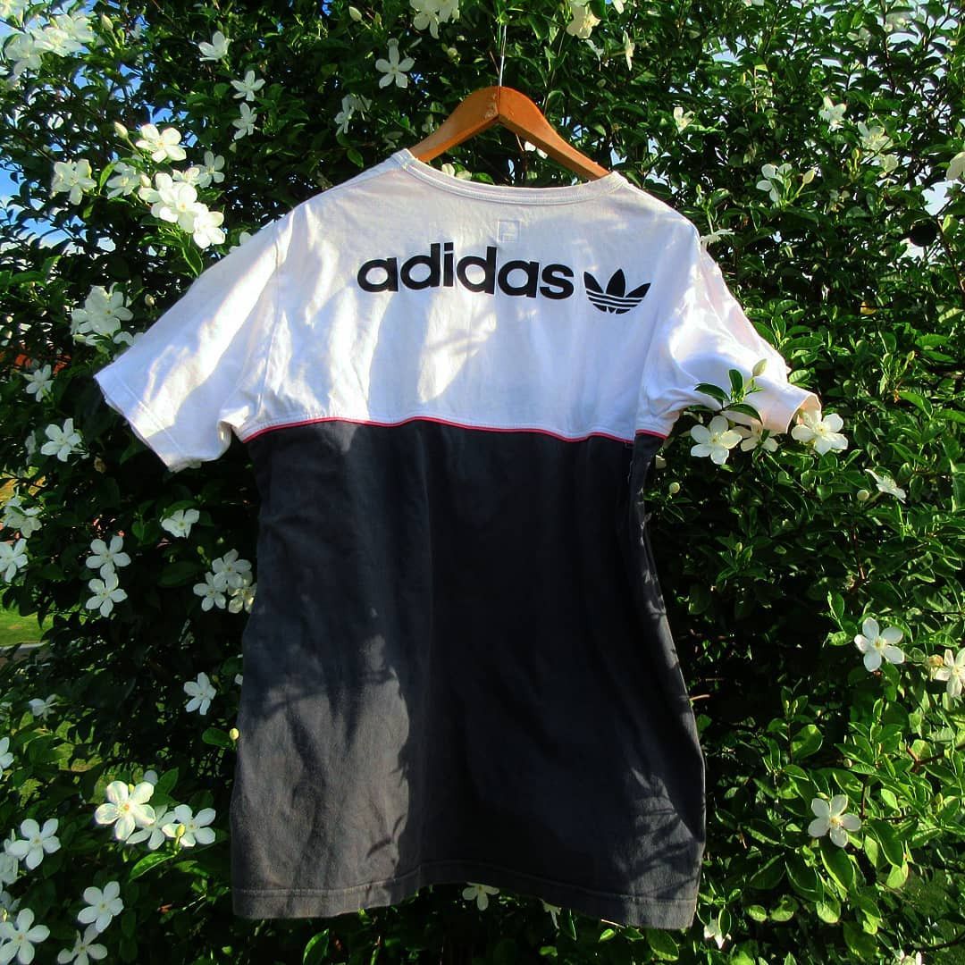 Adidas Adidas Originals Iconic T Shirt Big Logo backprint Two Tone Size US L / EU 52-54 / 3 - 8 Thumbnail