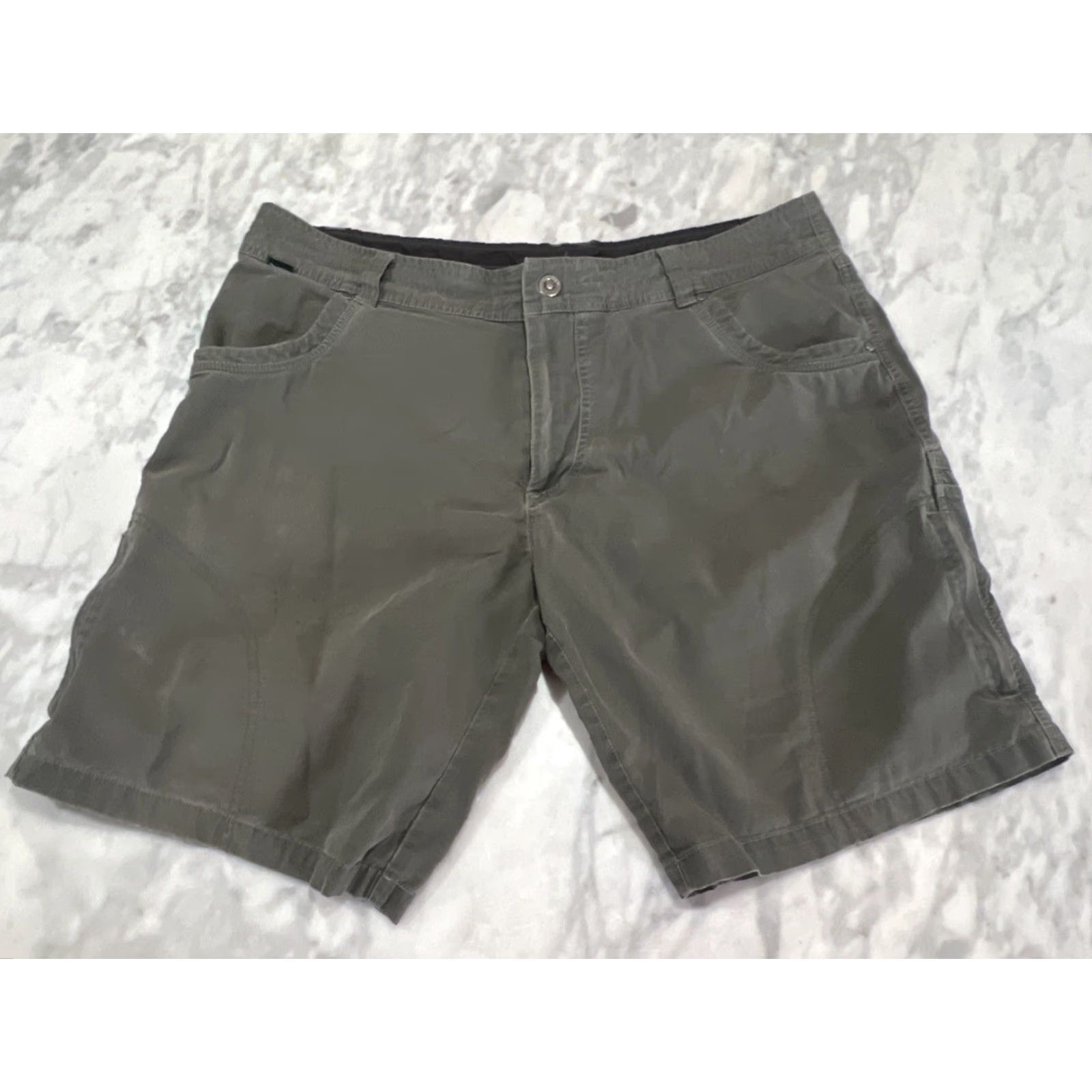 Born Kuhl Shorts Men's Size 38 Green RN#108846 Born in the Mountains Outdoor Hiking Size US 38 / EU 54 - 2 Thumbnail