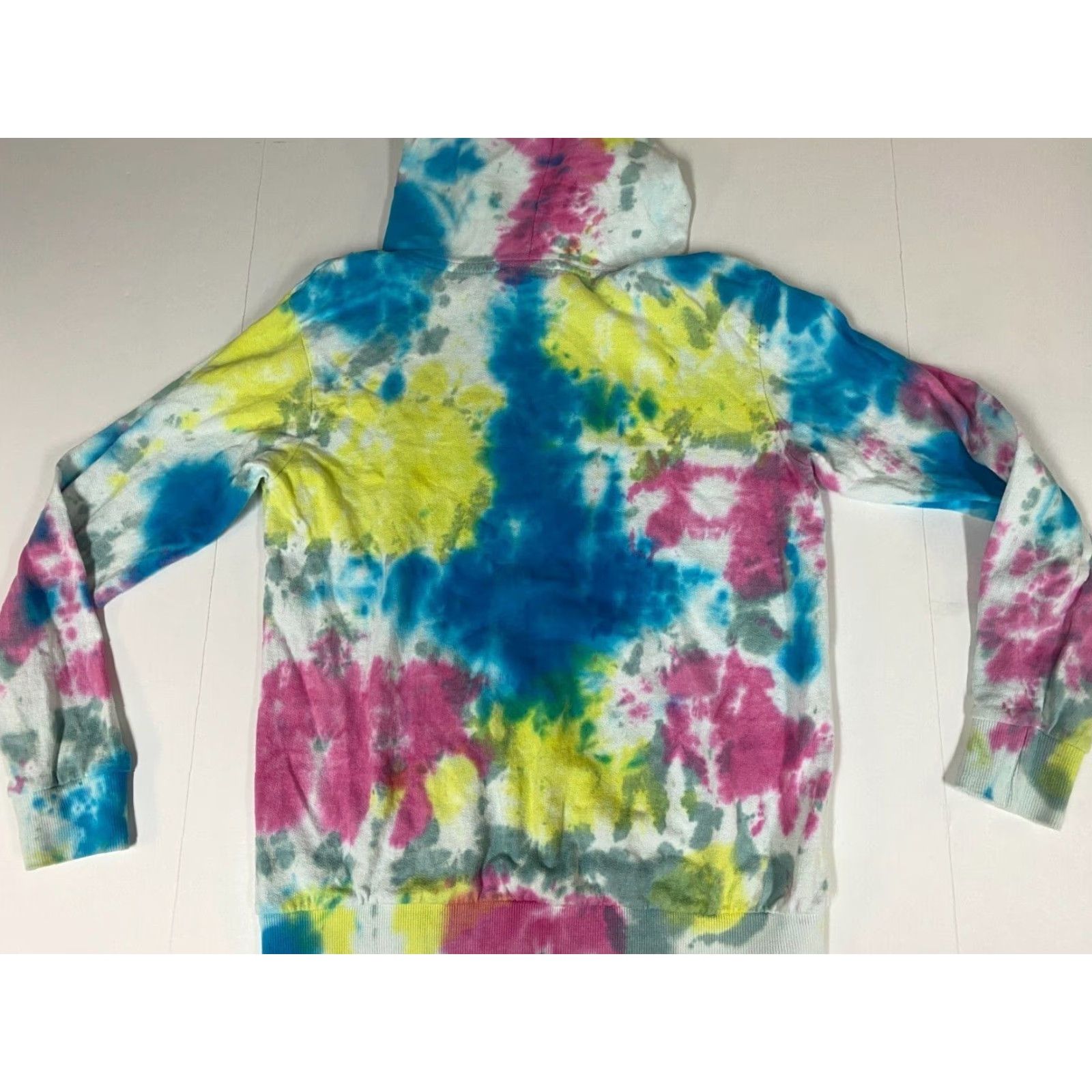 Vintage Good Vibes Womens Sweater Medium Tie Dye Rue21 Pullover Crew Neck Bell Sleeve Blue Knit Pullover Women Fashion 90s? Size M / US 6-8 / IT 42-44 - 7 Thumbnail