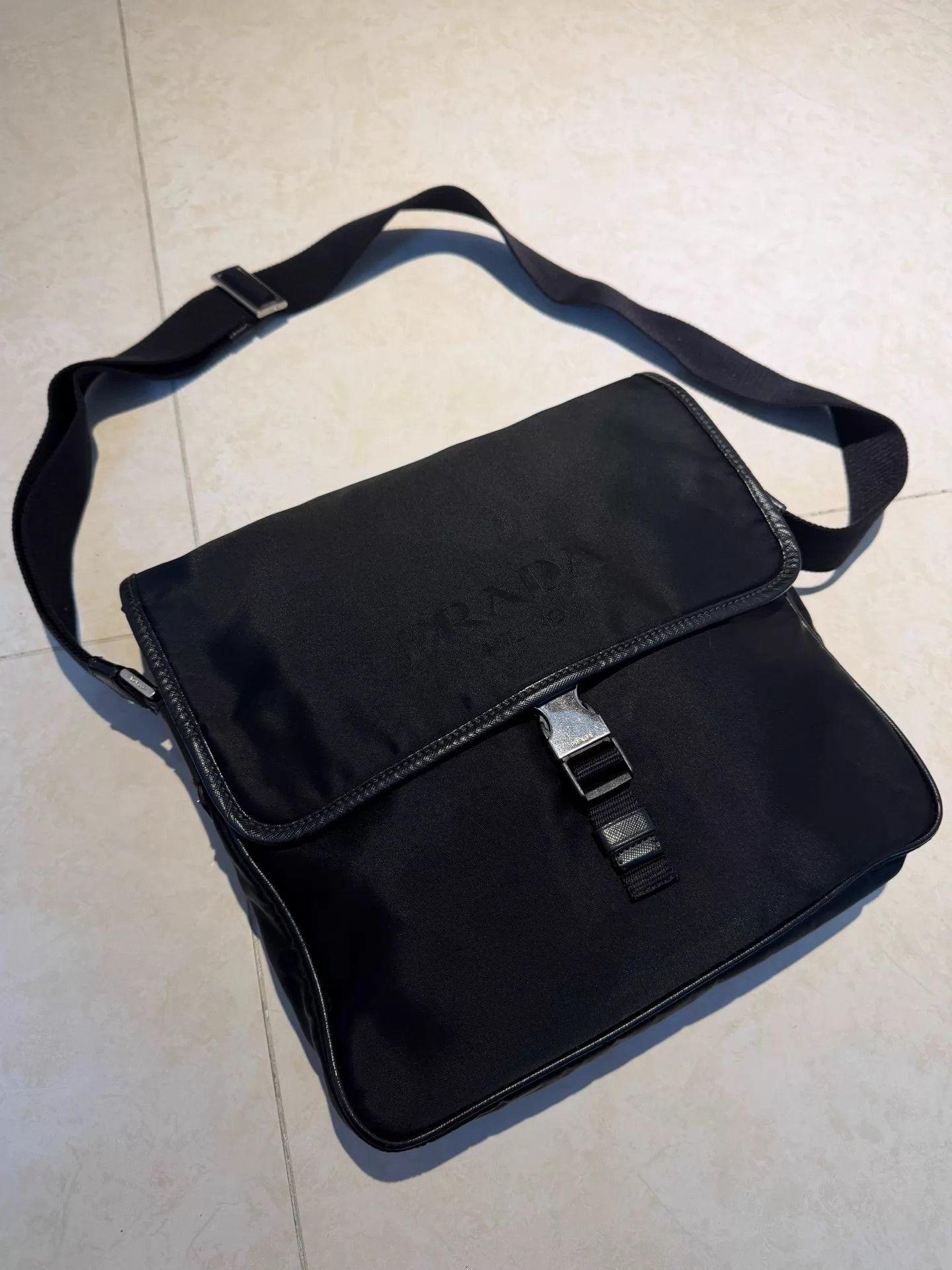 Prada Prada Easy Silver Logo Crossbody Black Nylon Reversible Size ONE SIZE - 1 Thumbnail