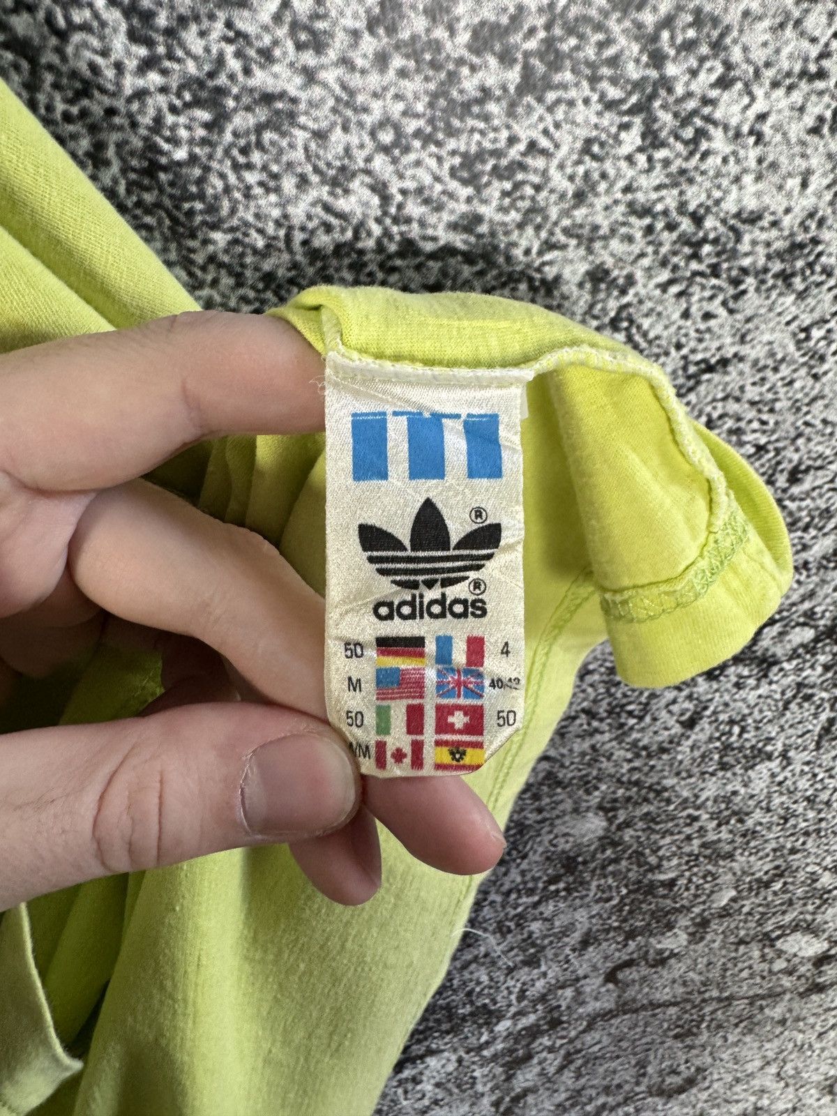 Adidas Adidas Adventure Vintage T-Shirt 90s Retro Big Logo Size M Size US M / EU 48-50 / 2 - 8 Thumbnail