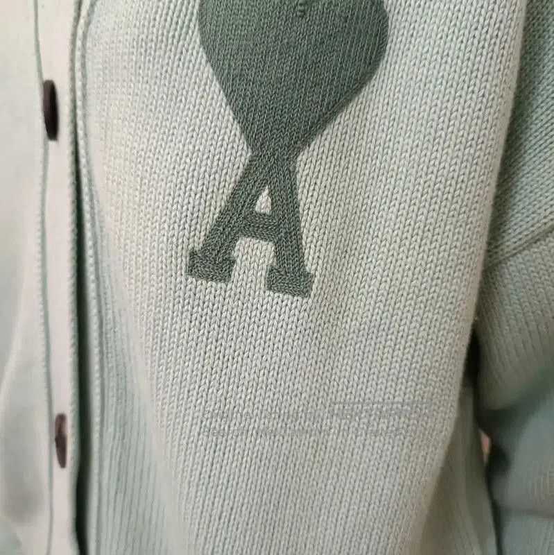 AMI AMI Green Cotton Women's Cardigan . Size M / US 6-8 / IT 42-44 - 2 Thumbnail
