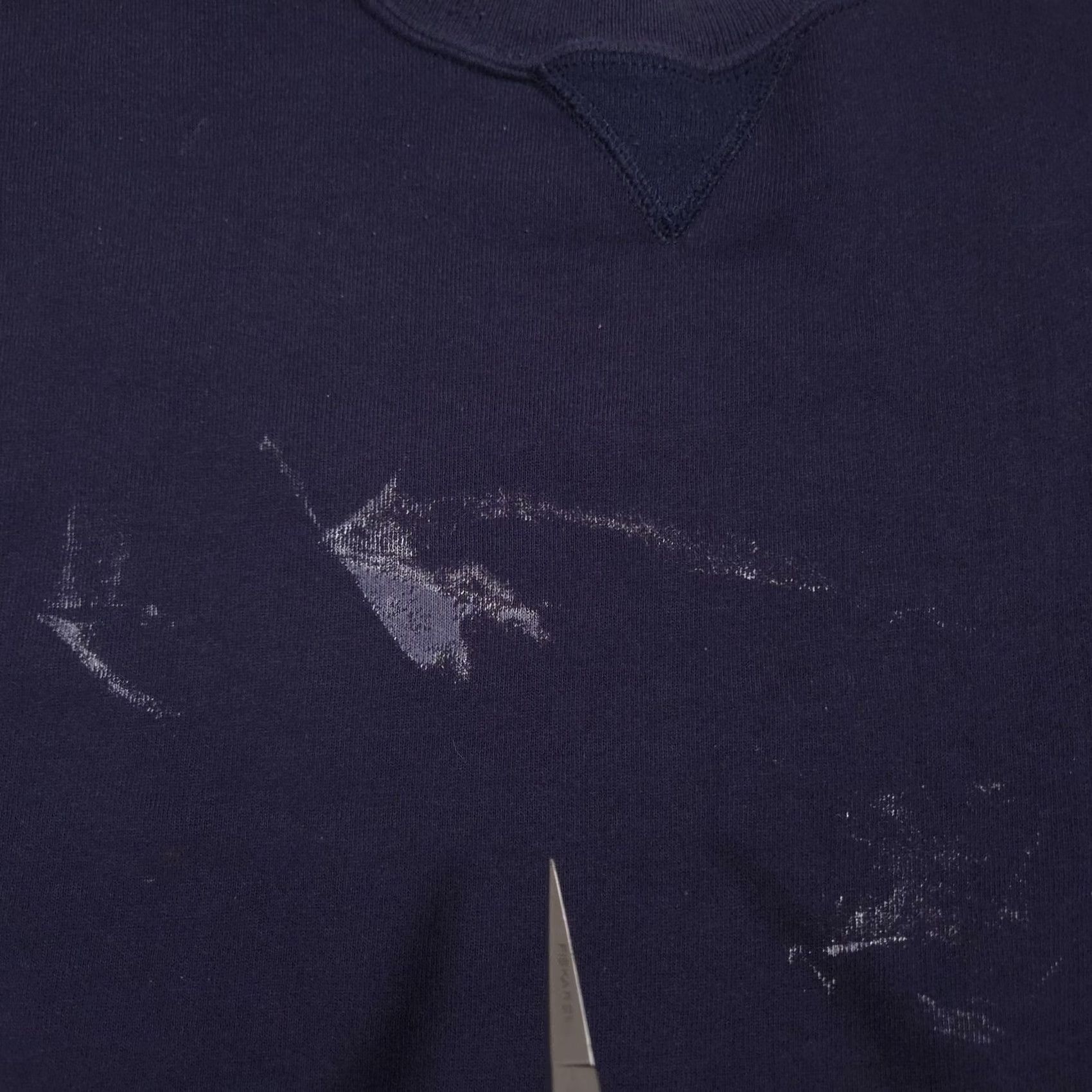 Russell Athletic VINTAGE Russell Athletic Sweatshirt Mens XL Navy Crewneck Paint Stains USA 90s Size US XL / EU 56 / 4 - 6 Thumbnail
