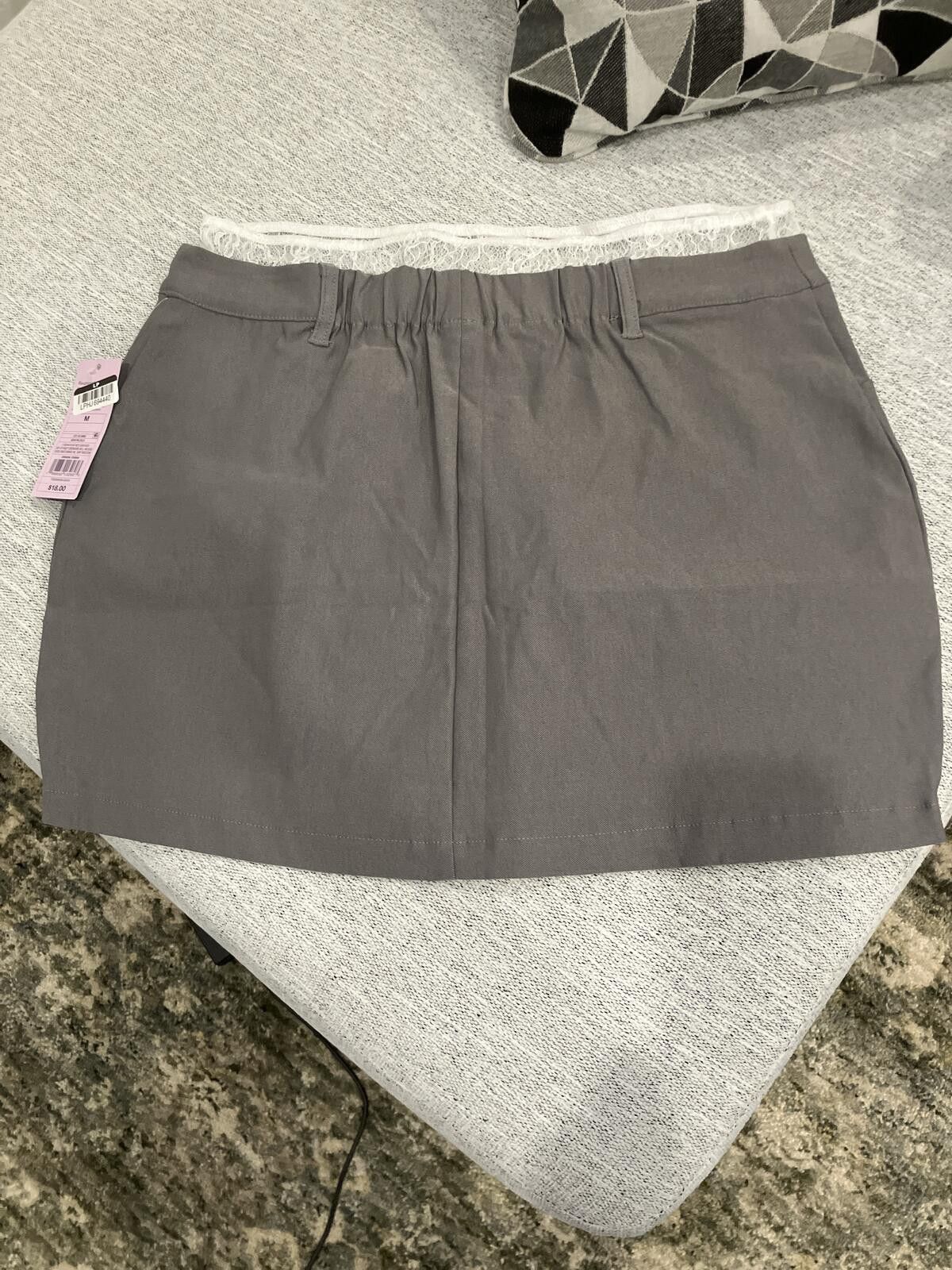 Other NWT Gray Mini Skirt with Lace Trim Size M Size 32" / US 10 / IT 46 - 4 Thumbnail