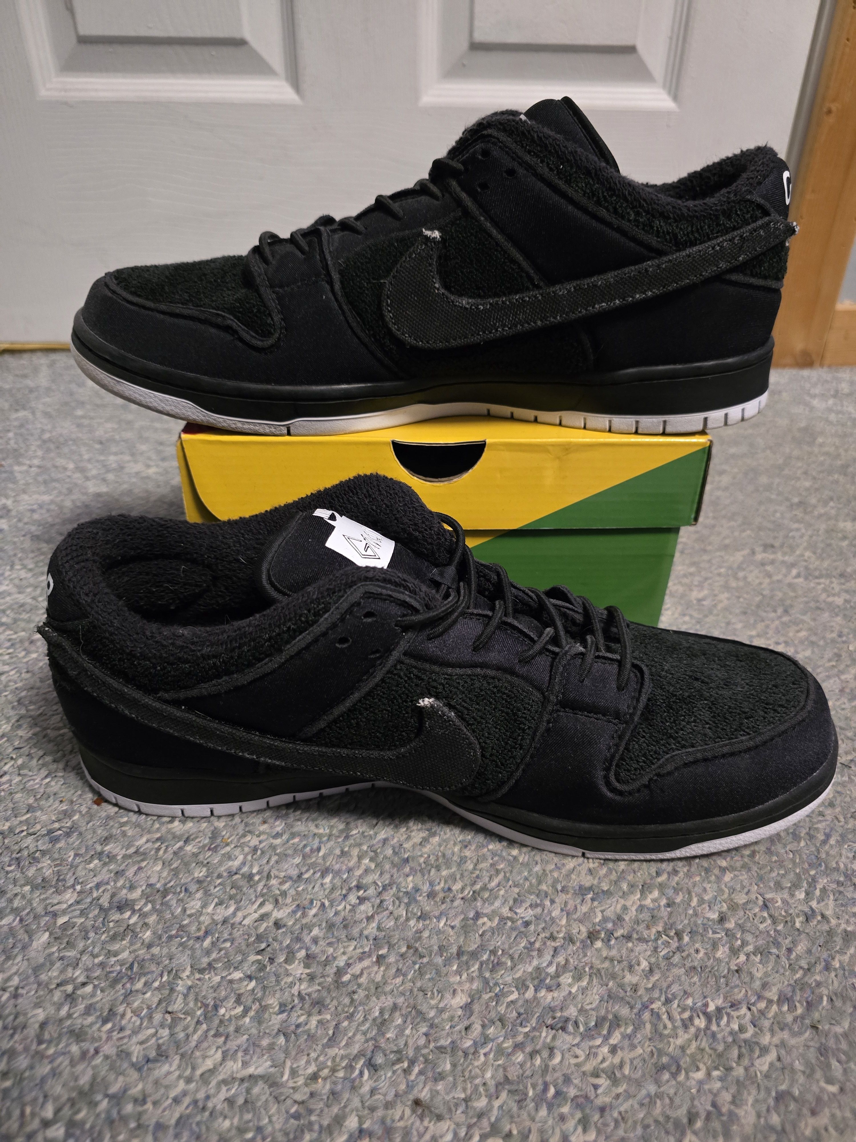 Nike Nike SB Dunk Low Gnarhunters Size US 12 / EU 45 - 4 Thumbnail