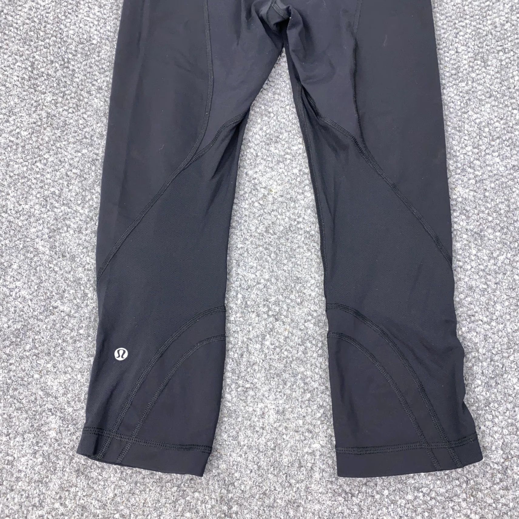 Lululemon Lululemon Run Inspire Capri Pants Womens 6 Black SoulCycle Pink Graphic Size 28" / US 6 / IT 42 - 3 Thumbnail