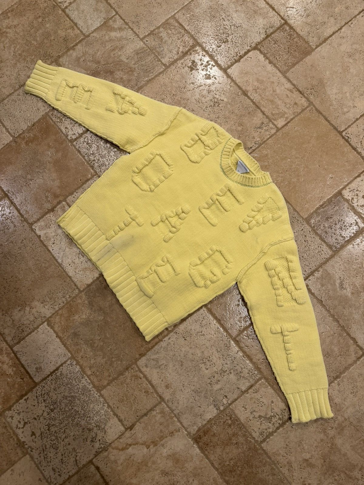 Bottega Veneta Bottega Veneta Yellow Alphabet Chenille Crewneck Sweater Size L / US 10 / IT 46 - 4 Thumbnail