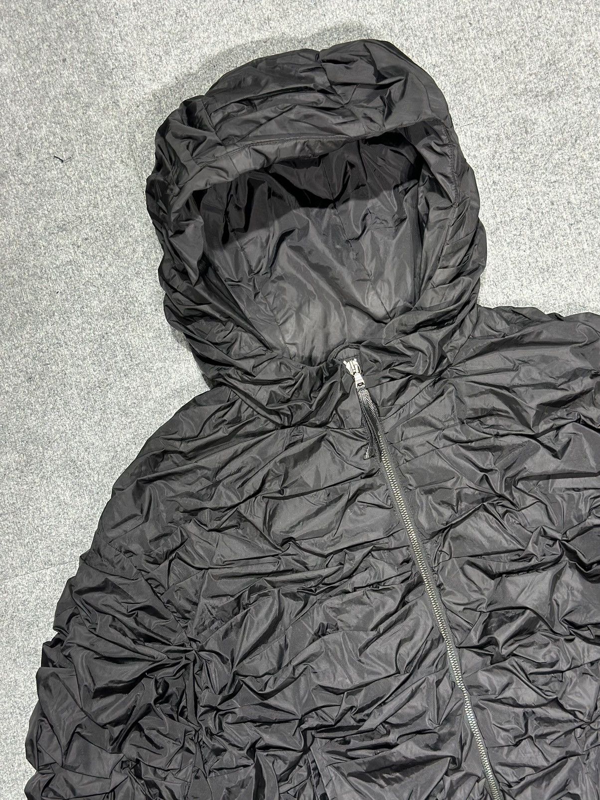 Prada Prada 2007 Ruffled Runched Pleated Nylon Hoodie Size XS / US 0-2 / IT 36-38 - 4 Thumbnail