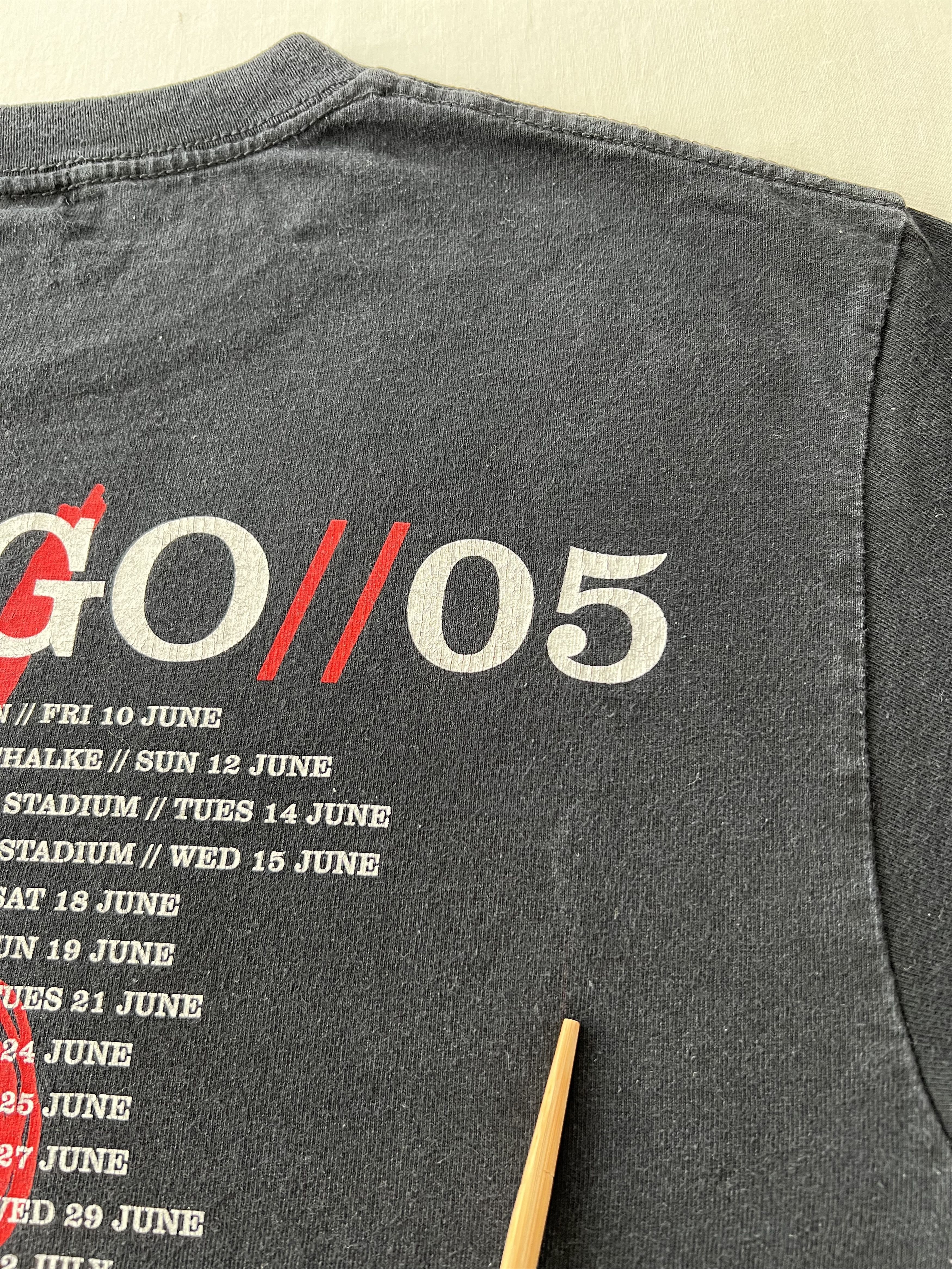 Band Tees Vintage 2005 U2 Vertigo Tour Black T-shirt Size US M / EU 48-50 / 2 - 13 Thumbnail