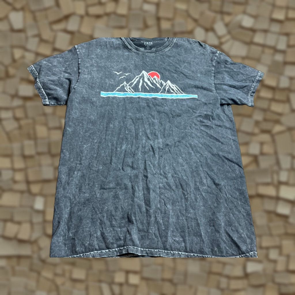 Vintage Fazewest Shirt Mens Small Black Mountain Distressed Shirt Size US S / EU 44-46 / 1 - 1 Thumbnail