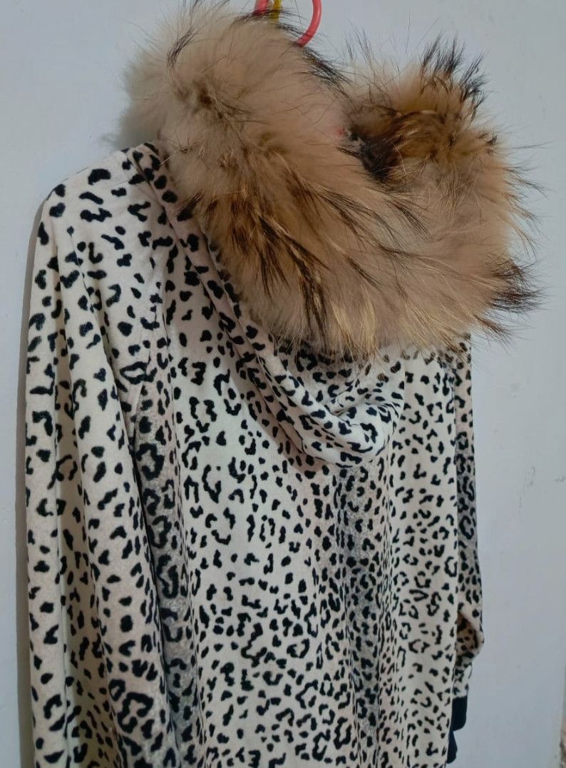 If Six Was Nine Leopard Raccoon Velvet 'sickhoodiefur' Size US M / EU 48-50 / 2 - 7 Thumbnail