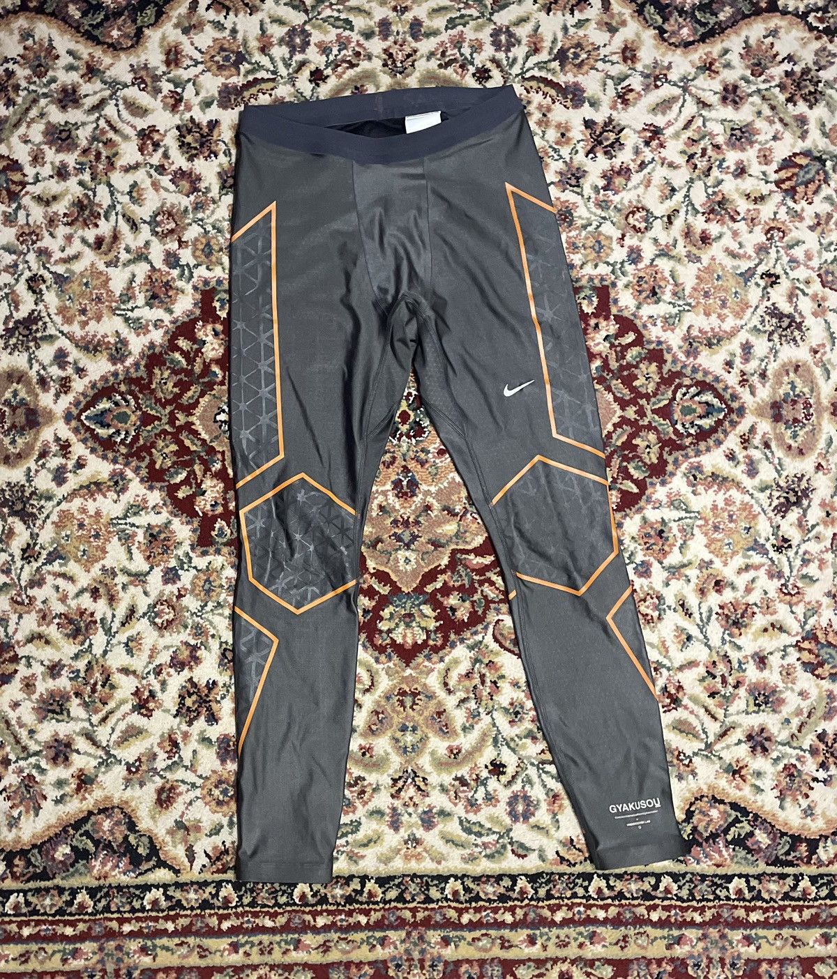 GYAKUSOU グレー スウェットパンツ GYAKUSOU グレー スウェットパンツ（リラクシングスウェット