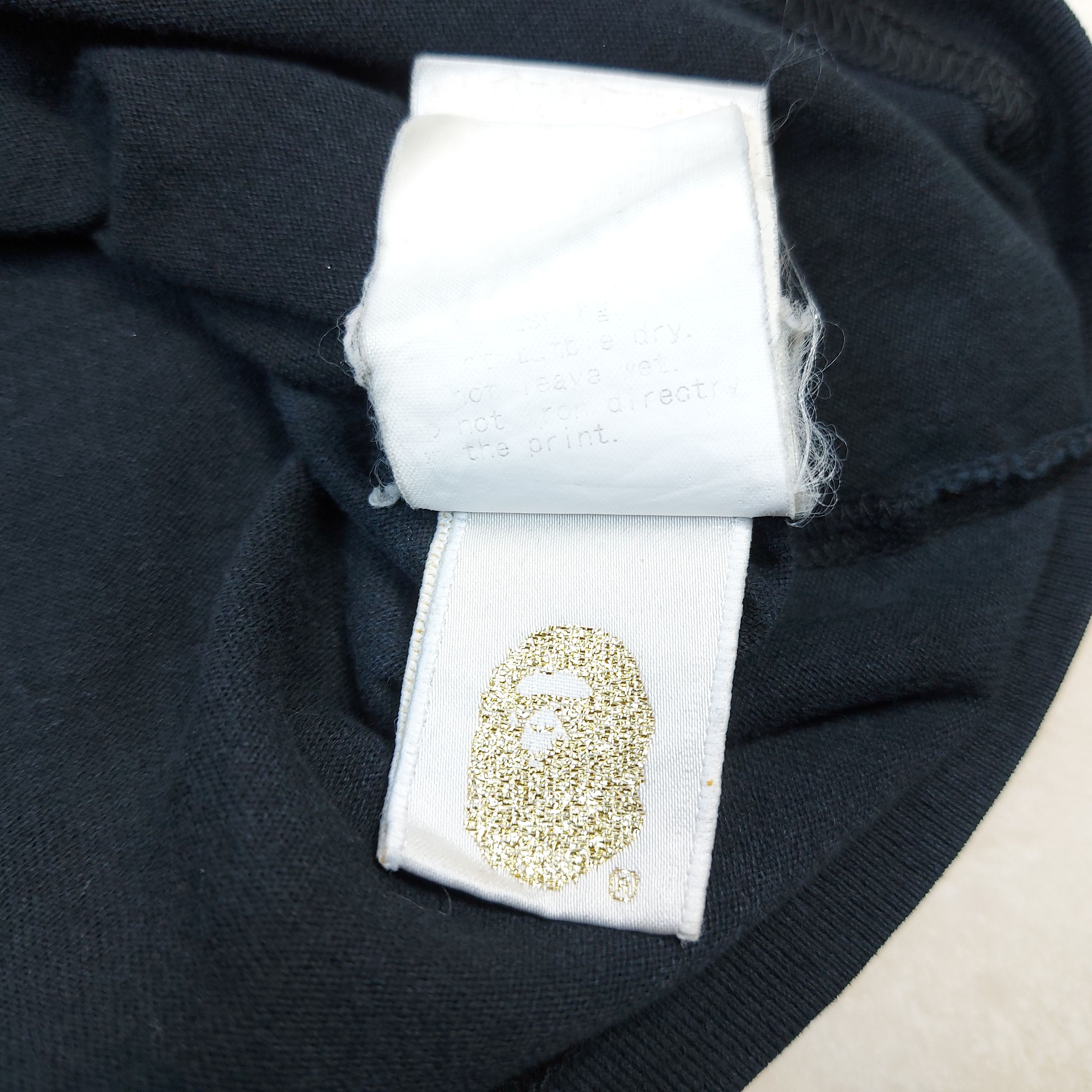 Bape Vintage Y2K Bape A Bathing Ape Pocket Double-Sided TEE Size US L / EU 52-54 / 3 - 7 Thumbnail