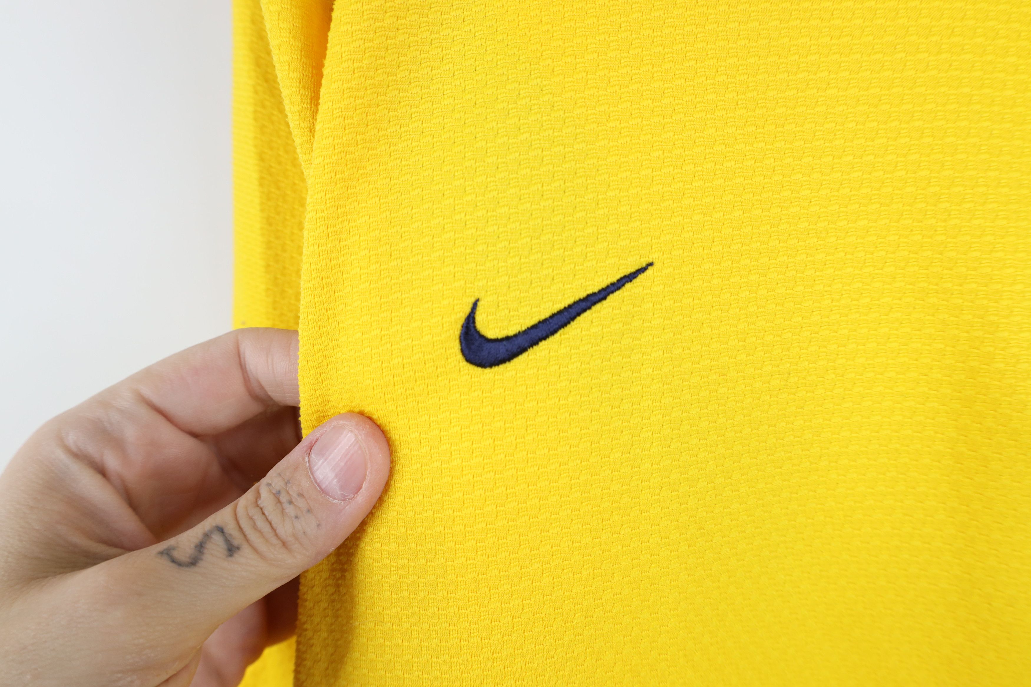 Nike Vintage Nike Mini Swoosh University of Michigan Thermal Polo Size US L / EU 52-54 / 3 - 5 Thumbnail