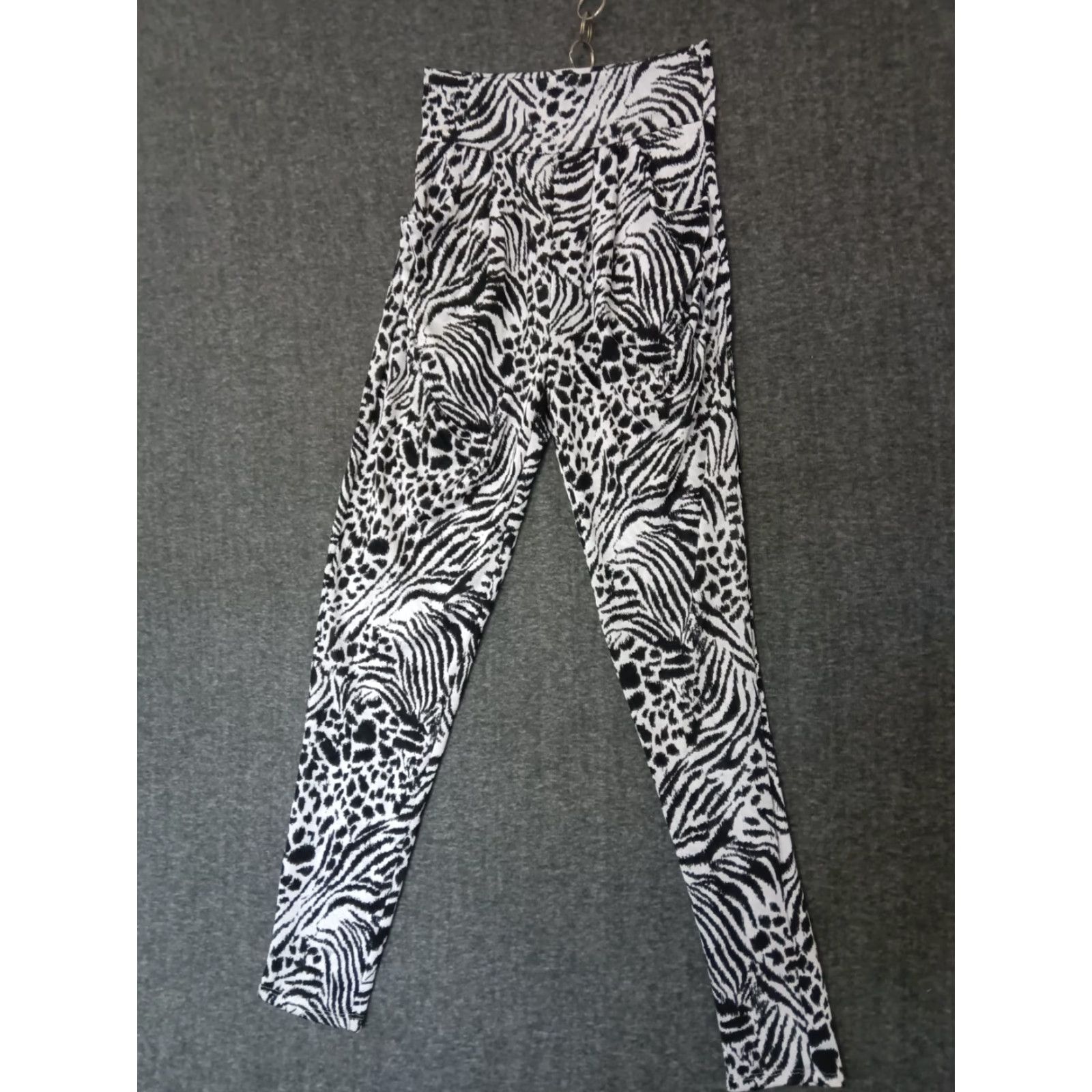 Vintage Codigo Animal Print Leggings Women's Black/White S Animal Print Leggings Womens S Black/White Codegio? Size 28" / US 6 / IT 42 - 2 Thumbnail