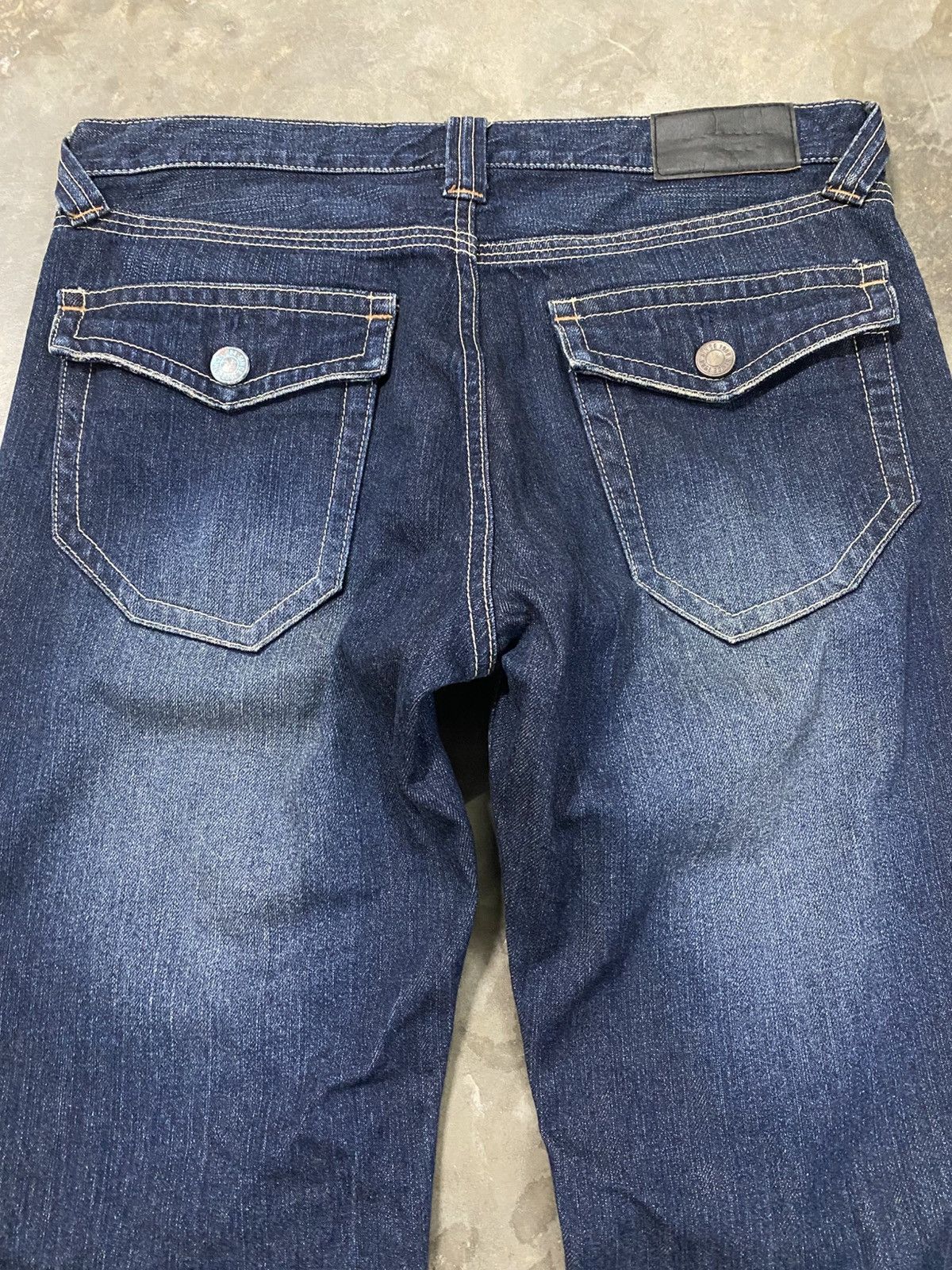 If Six Was Nine × Tornado Mart × Uniqlo Japan Uniqlo Jeans Regular Fit Bootcut Flared @266 Size US 32 / EU 48 - 2 Thumbnail