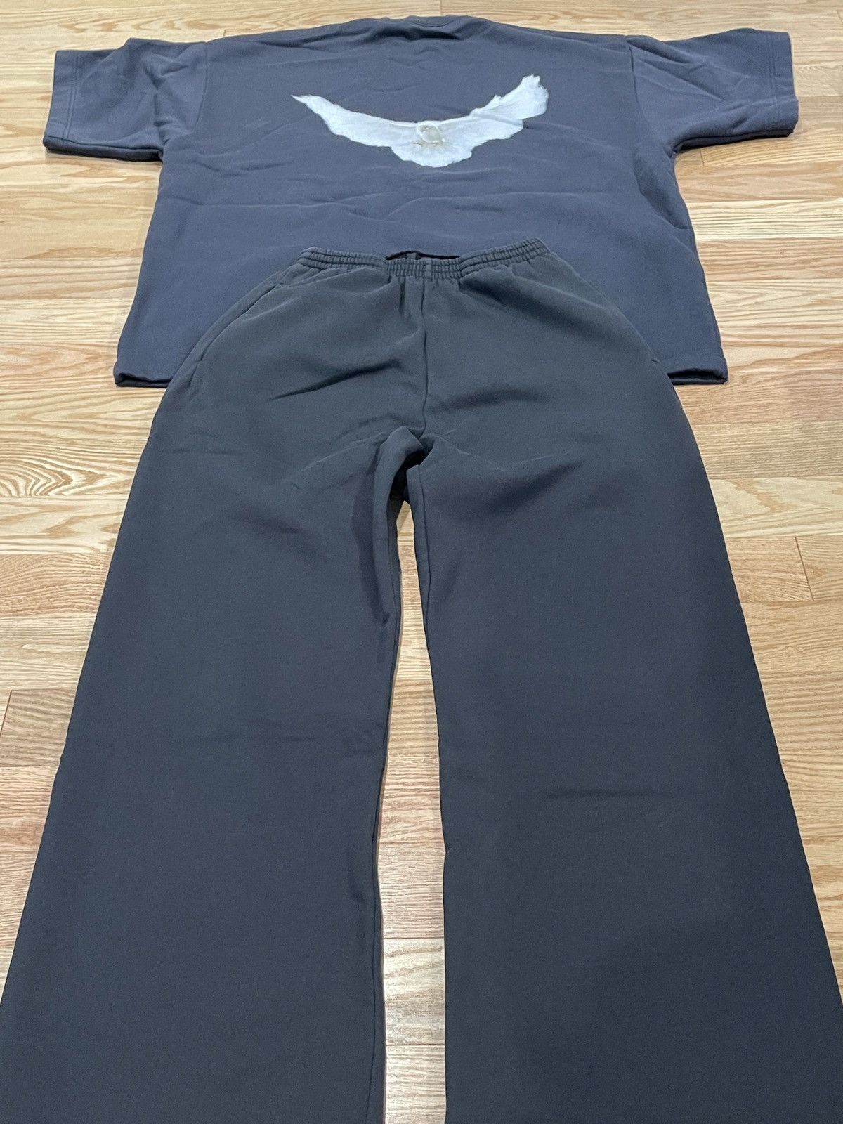 Balenciaga × Gap × Kanye West Yeezy Gap Balenciaga Dove Sweatsuit Medium Size US M / EU 48-50 / 2 - 2 Thumbnail