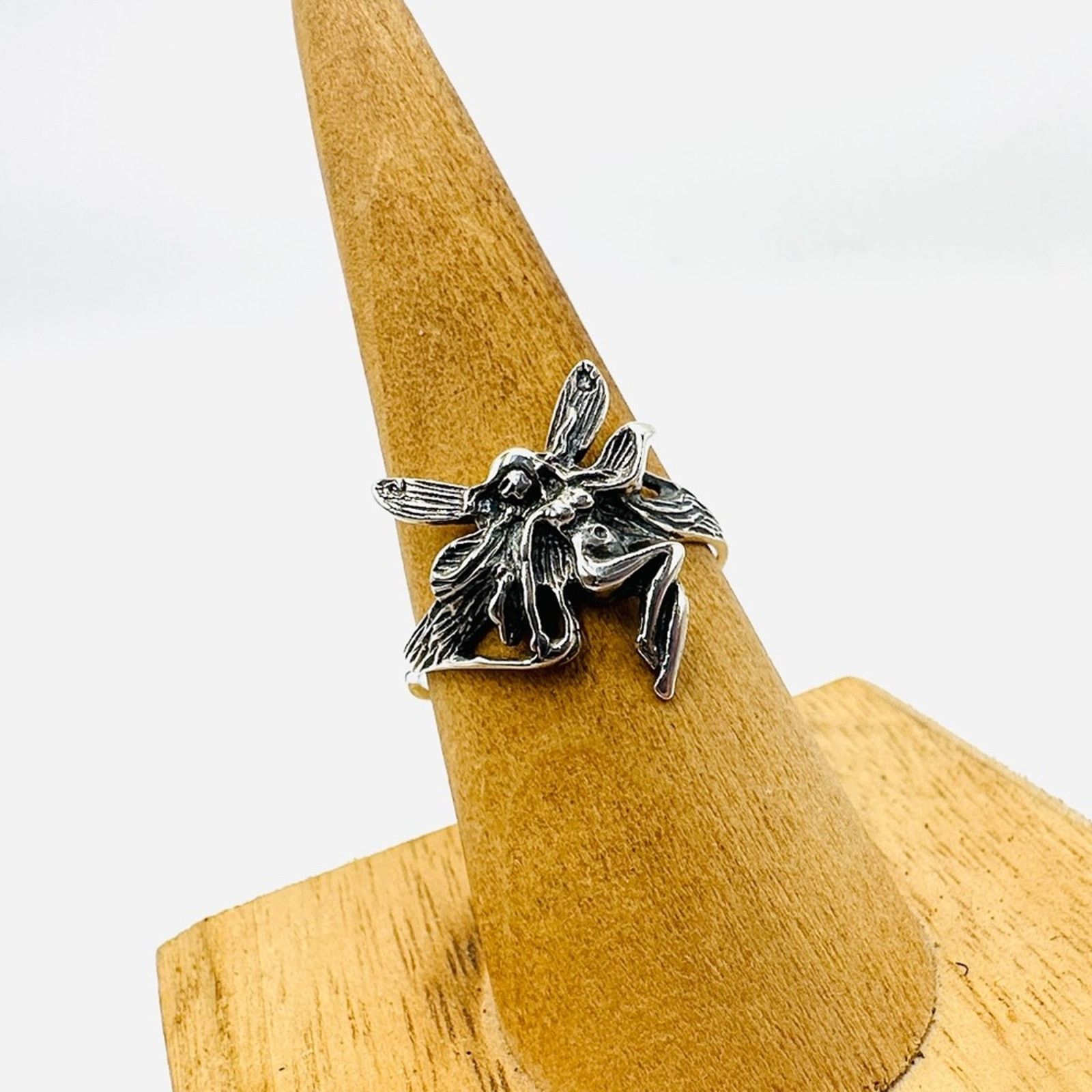 The Unbranded Brand Fairy Sterling Silver Ring Size ONE SIZE - 1 Thumbnail