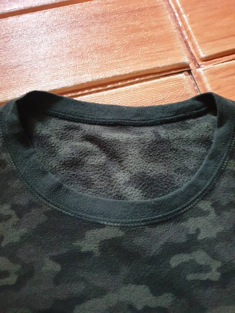 Japanese Brand Camouflage uniqlo Japanese brand fleece Sweater Size US M / EU 48-50 / 2 - 2 Thumbnail
