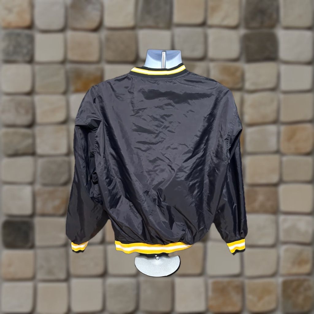Russell Athletic VINTAGE Russell Athletic Pullover Shirt Unisex Adults M Black V Neck USM 90s Size US M / EU 48-50 / 2 - 1 Thumbnail