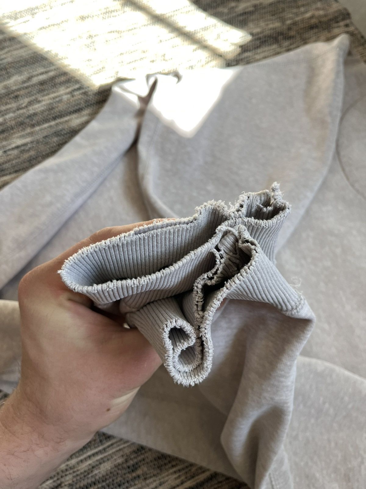 Nike × Vintage Vintage 00s Nike Sweatshirt Beige Distressed Minimalistic Size US L / EU 52-54 / 3 - 16 Thumbnail