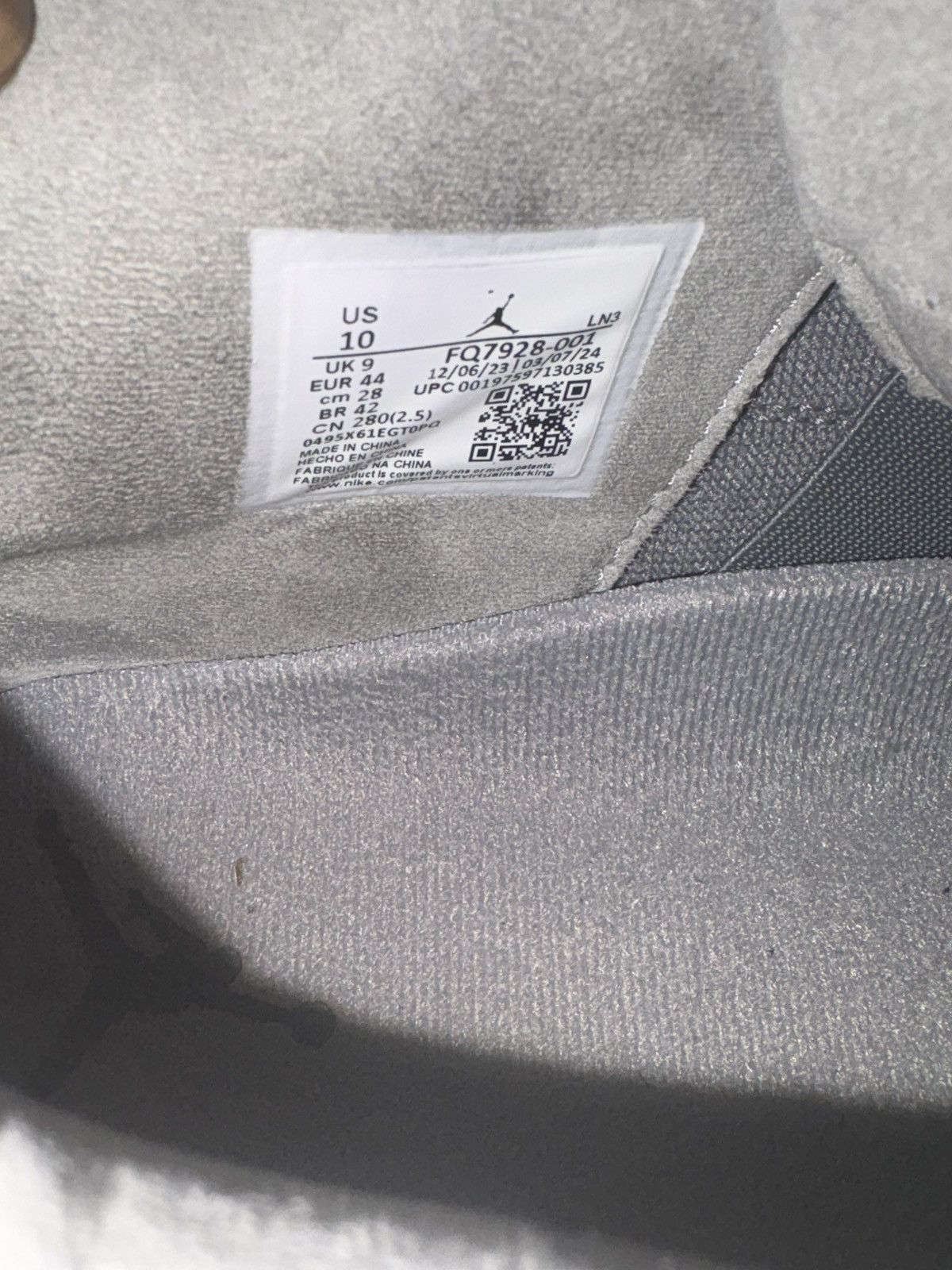 Nike Wet cement 4s Size US 10 / EU 43 - 6 Thumbnail