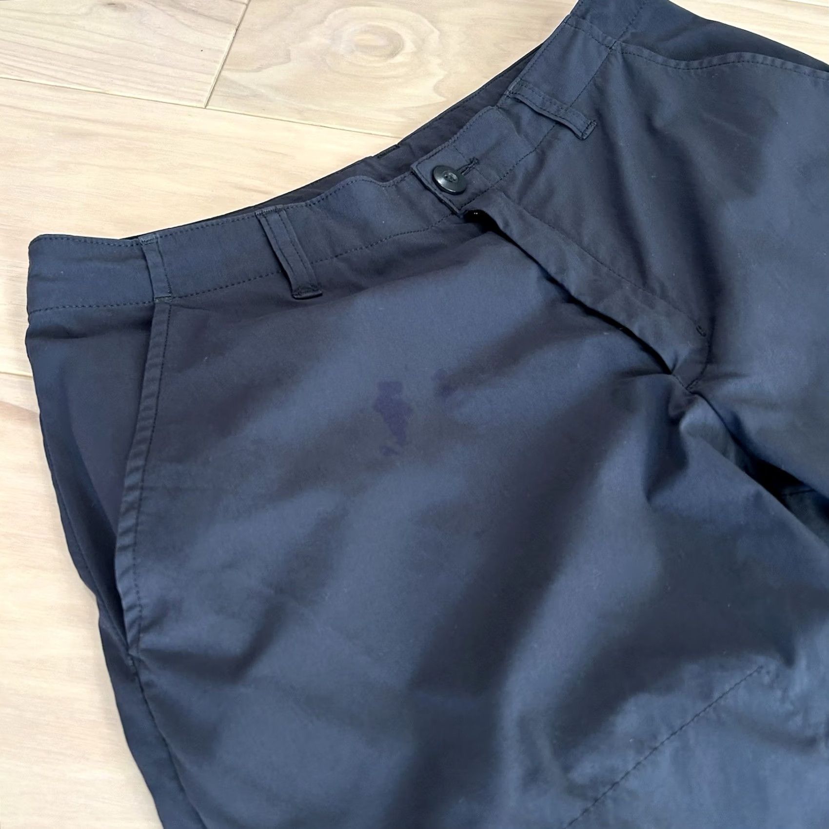 Patagonia Patagonia Pants 29" Inseam 30" Distressed Women's Waist 29" Nylon Knit Black Straight Rise Mid-Contemporary Outdoorsy Casual Workwear Size 29" - 2 Thumbnail