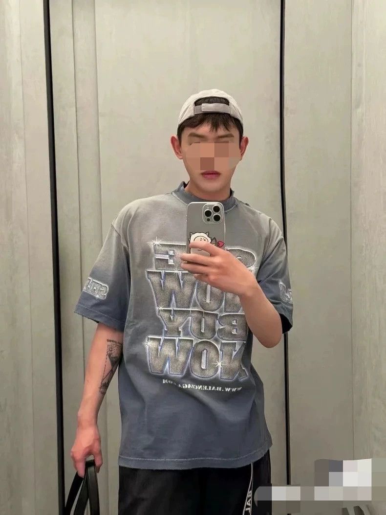 Balenciaga Balenciaga Old Blue Ripped Loose Crew Neck T-Shirt Size US XS / EU 42 / 0 - 7 Thumbnail