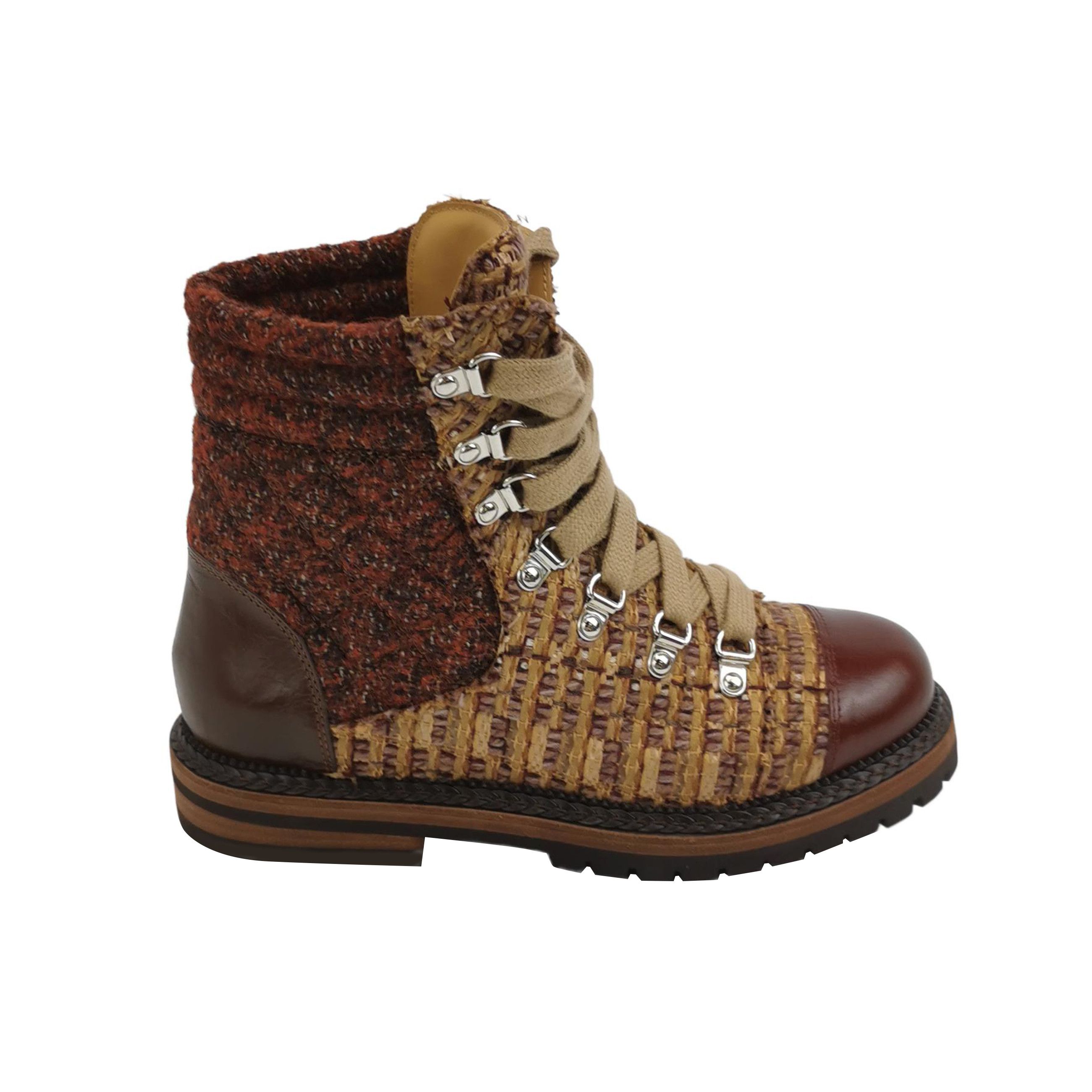 Chanel Chanel Women 7 Boots Size US 7 / IT 37 - 1 Thumbnail