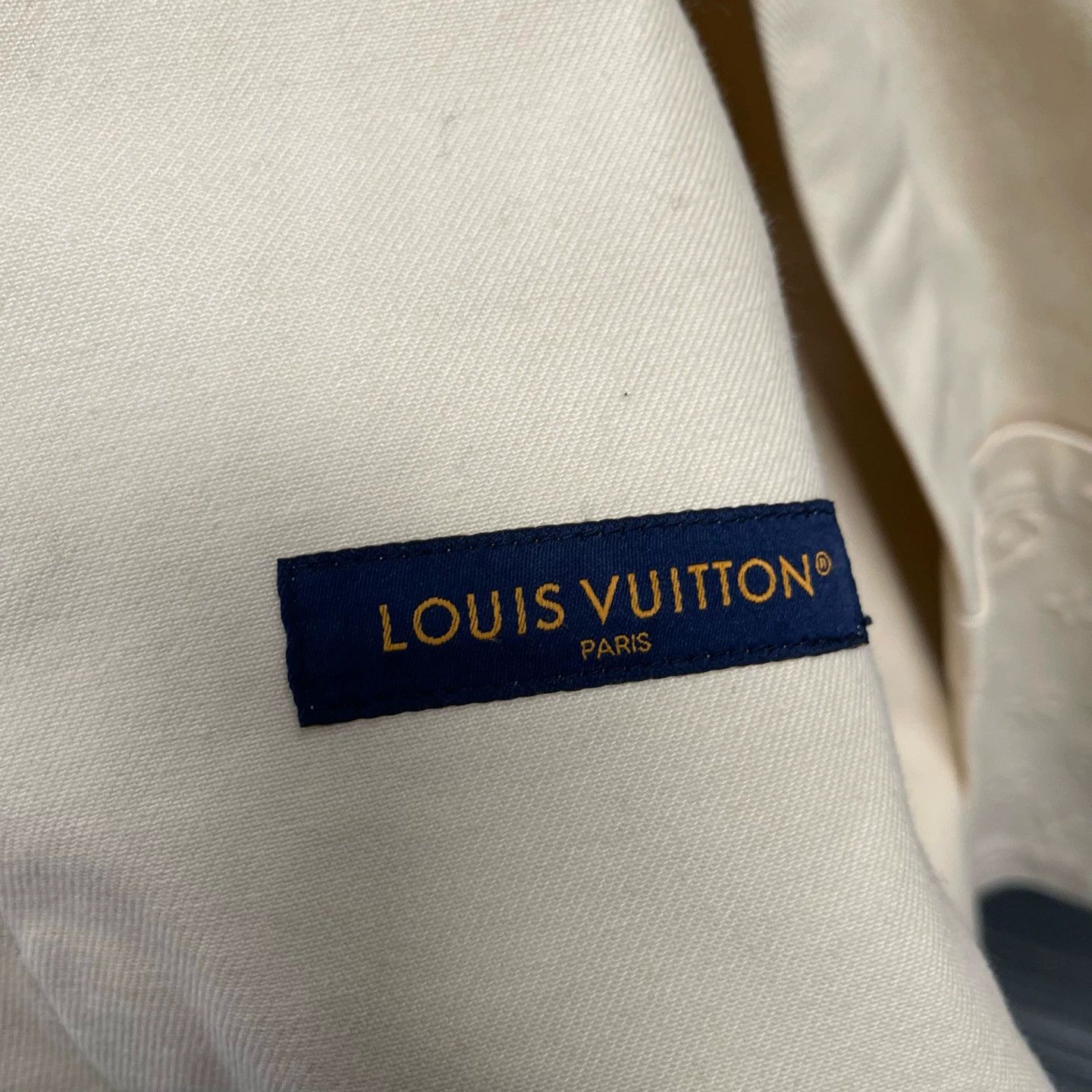 Louis Vuitton LV 23ss embossed allover short denim shacket S new Size S / US 4 / IT 40 - 3 Thumbnail