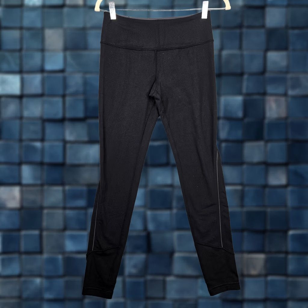 Lululemon Lululemon legging Women's Size 6 Black Mid-rise Skinny Workout Size 28" / US 6 / IT 42 - 1 Thumbnail