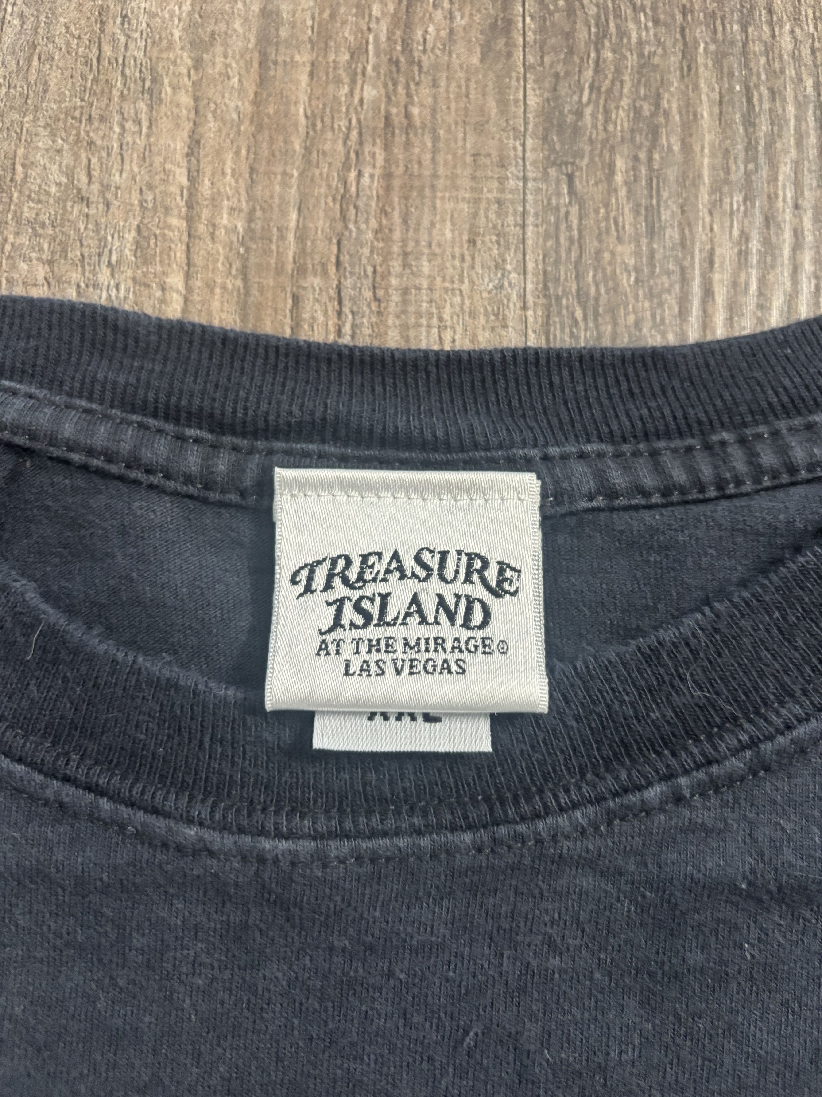 Mirage Vintage Treasure Island at the Mirage Las Vegas Tee Size US XXL / EU 58 / 5 - 2 Thumbnail