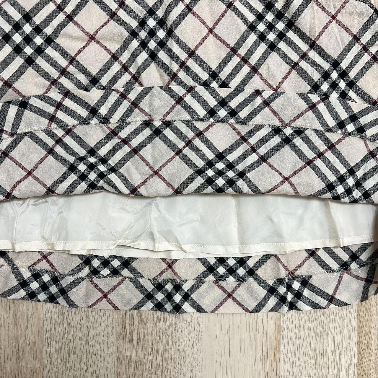 Burberry Burberry Women's Skirt Size 28" / US 6 / IT 42 - 2 Thumbnail