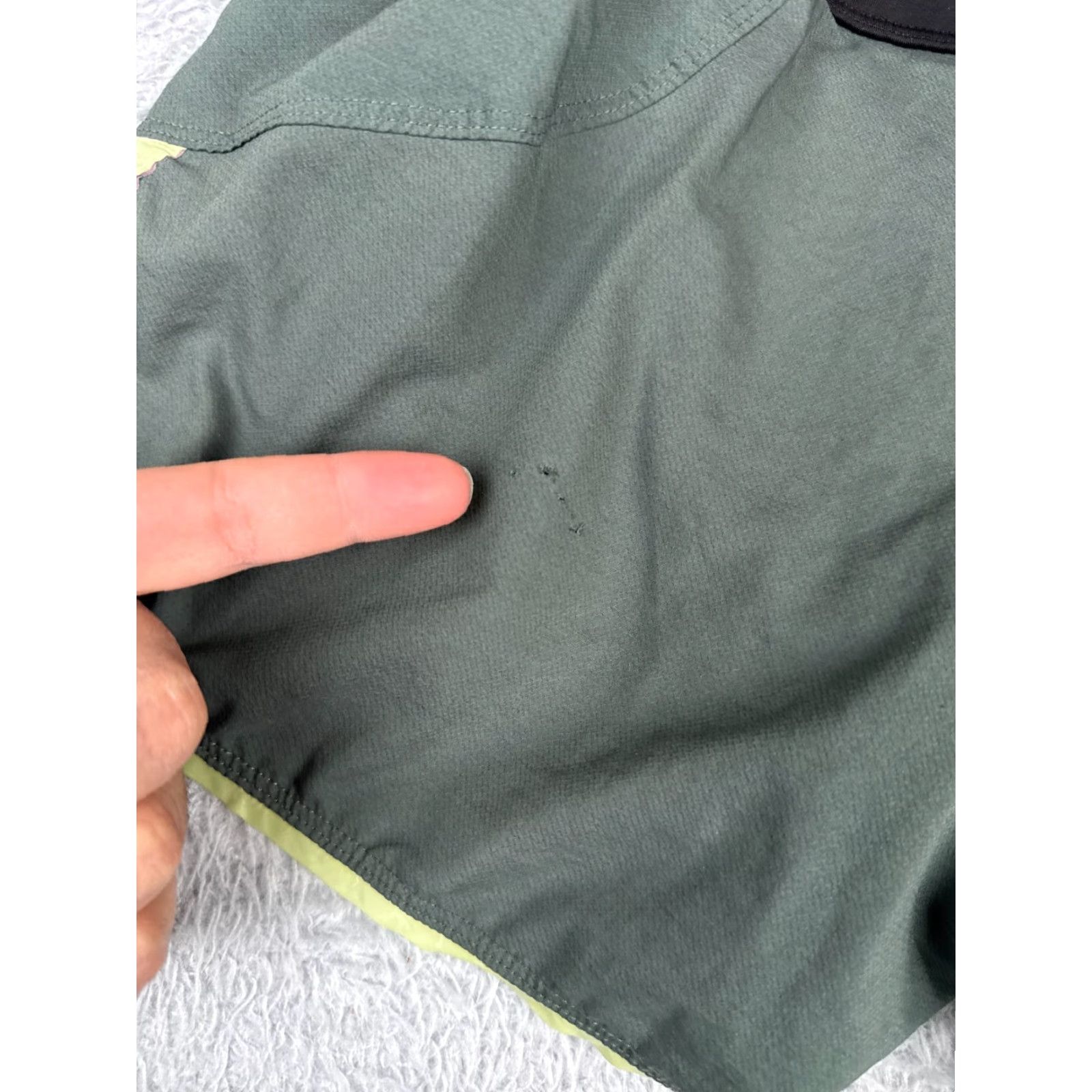 The North Face The North Face Shorts Women Small Green Lined Polyester Blend Run Running READ Women Size 28" / US 6 / IT 42 - 7 Thumbnail