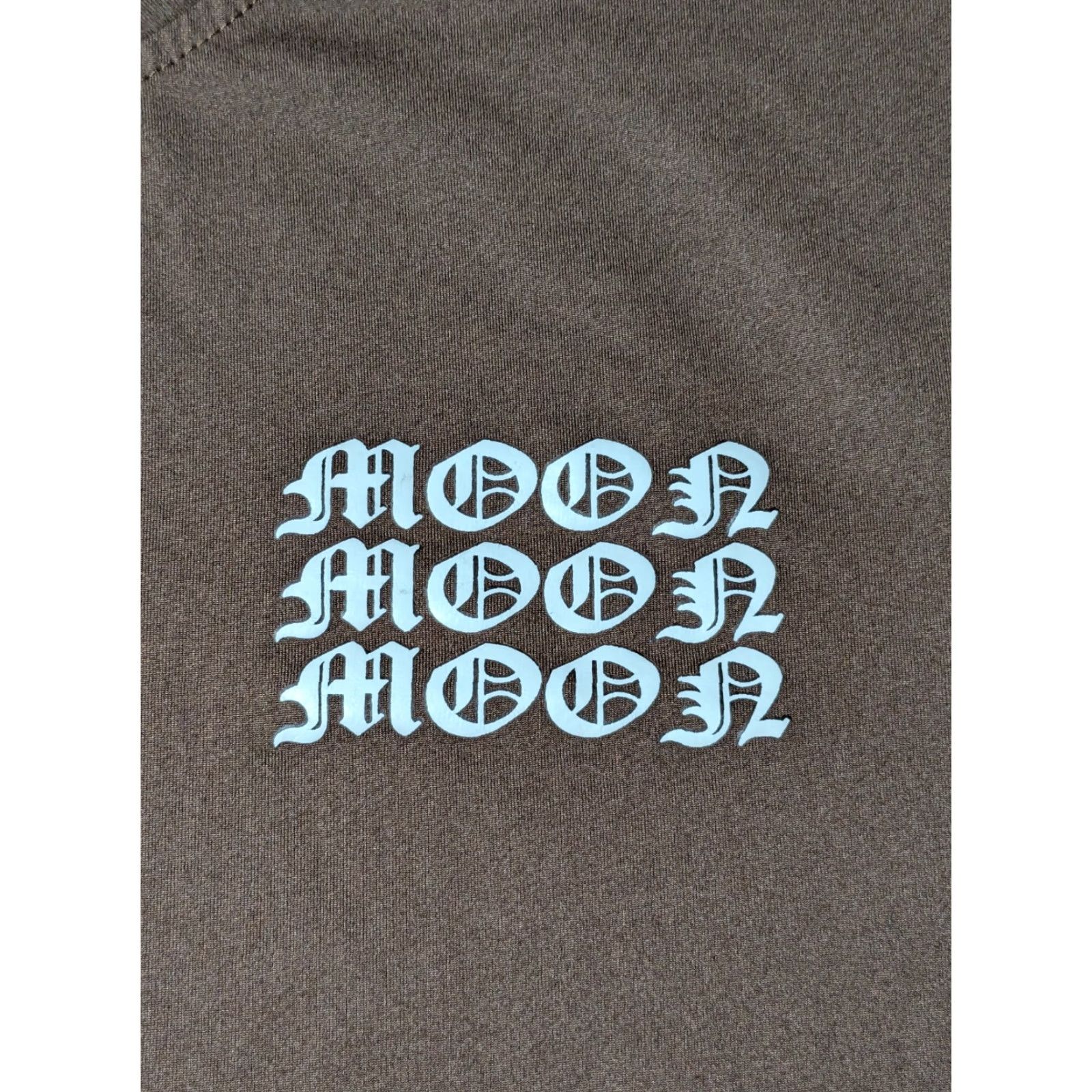 Vintage ROMWE Moon Moon Moon Men XL Brown Double-Sided T-Shirt EUC Crew Neck Short Sleeve Graphic Print Logo All Seasons Size US XL / EU 56 / 4 - 5 Thumbnail