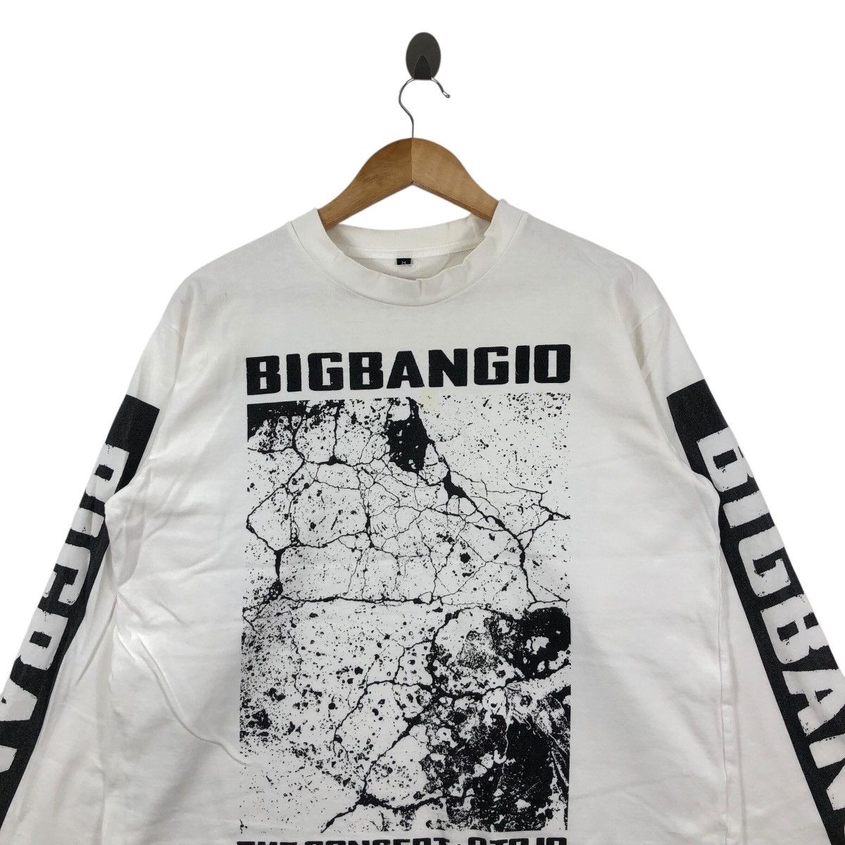 Band Tees BIG BANG The Final Long Sleeve G-Dragon Size US M / EU 48-50 / 2 - 2 Thumbnail