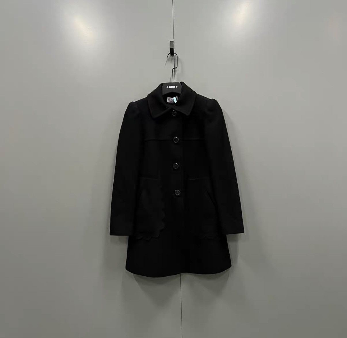 Valentino Valentino Black Lapel Coat J41 Size M / US 6-8 / IT 42-44 - 1 Thumbnail