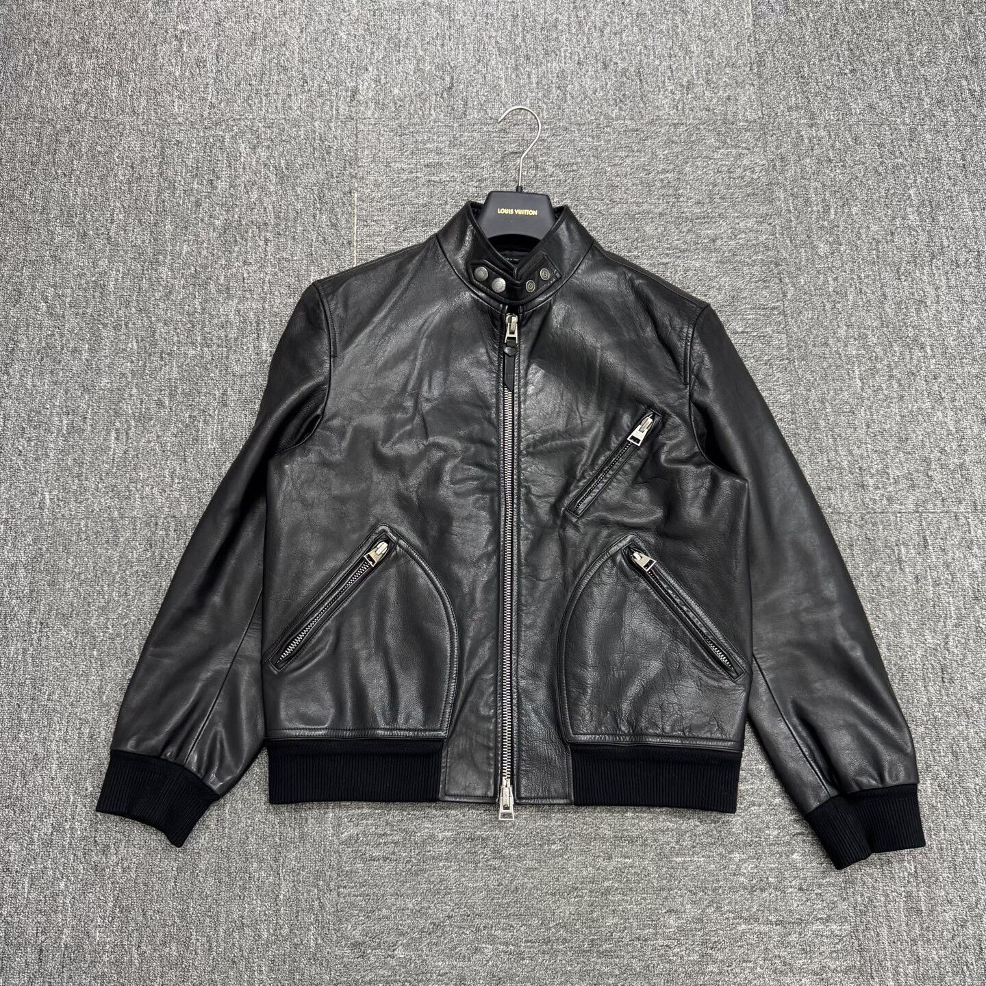 Tom Ford tom ford leather jacket in excellent condition Size US L / EU 52-54 / 3 - 1 Thumbnail