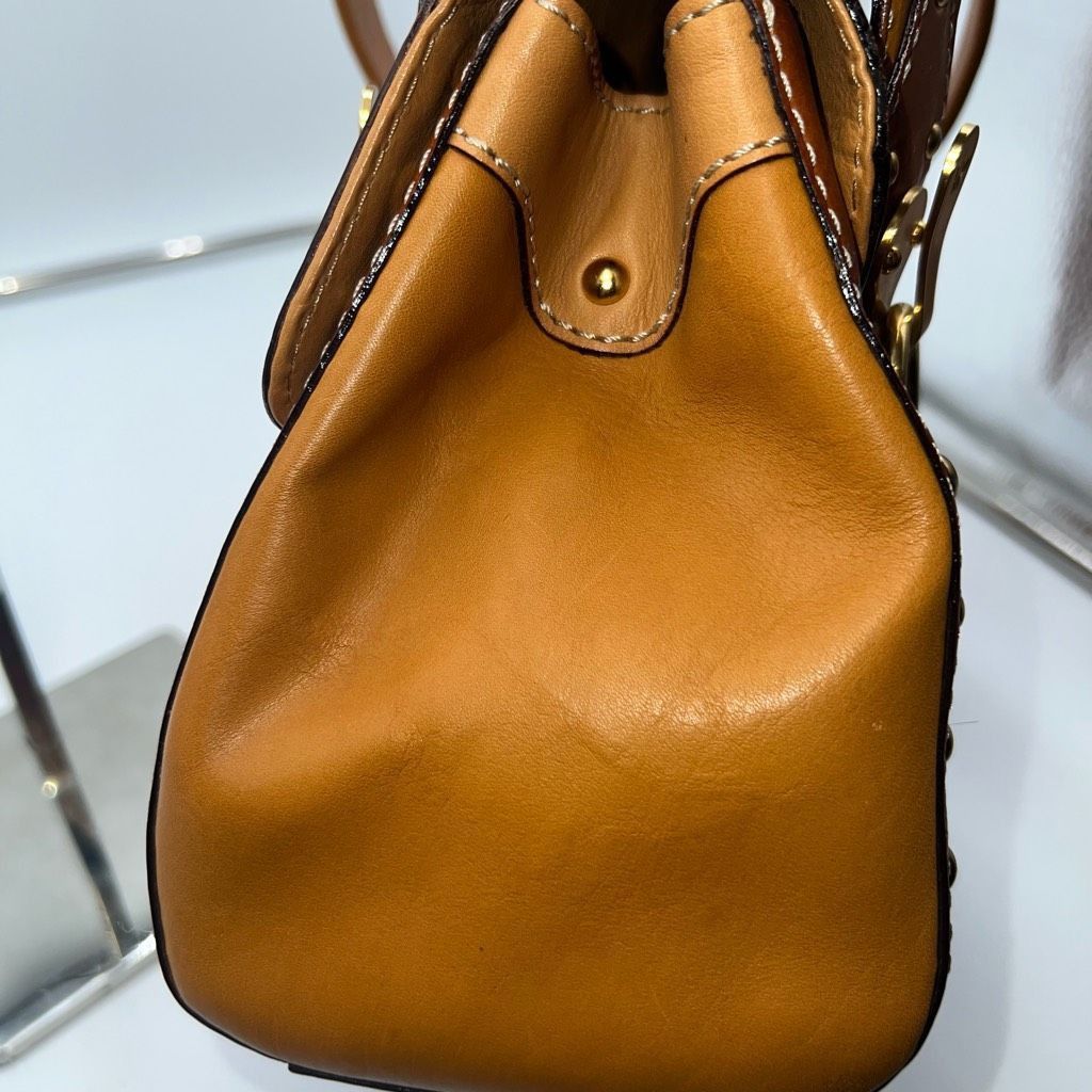 Michael Kors Michael Michael Kors Vintage Saddle Leather Handbag with Dust Bug Size ONE SIZE - 9 Thumbnail
