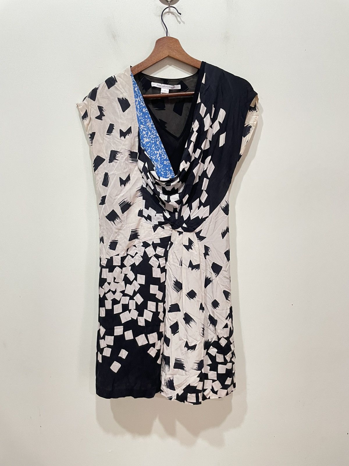 Diane von Furstenberg Diane von Furstenberg Dress Size XS / US 0-2 / IT 36-38 - 1 Thumbnail