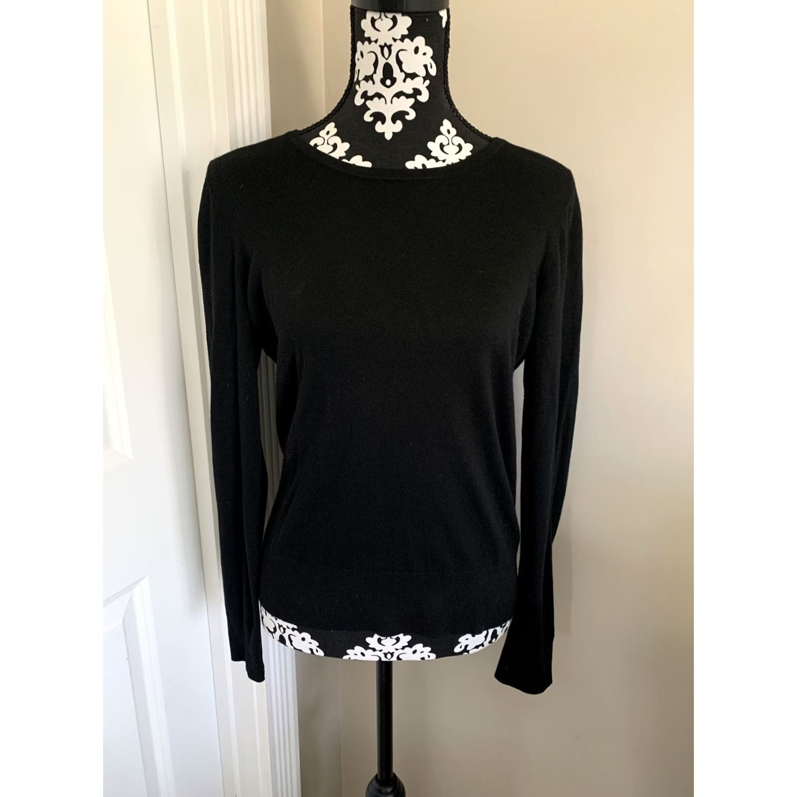 Ann Taylor Ann Taylor Factory Women’s M Black Knit Sweater Top Work/Career Wear Pullover Long Sleeve Round Neck Shirt Size M / US 6-8 / IT 42-44 - 2 Thumbnail