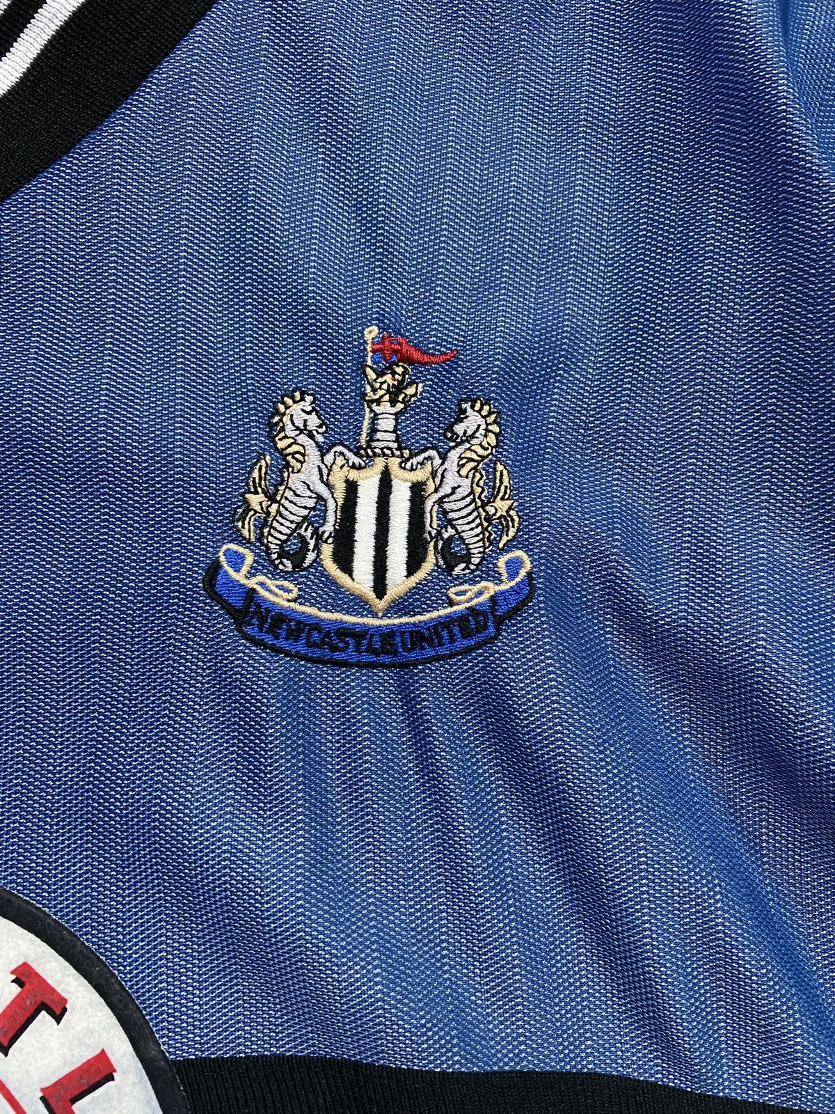 Adidas Adidas Newcastle United 1996/97 vintage football away shirt Size US XL / EU 56 / 4 - 6 Thumbnail