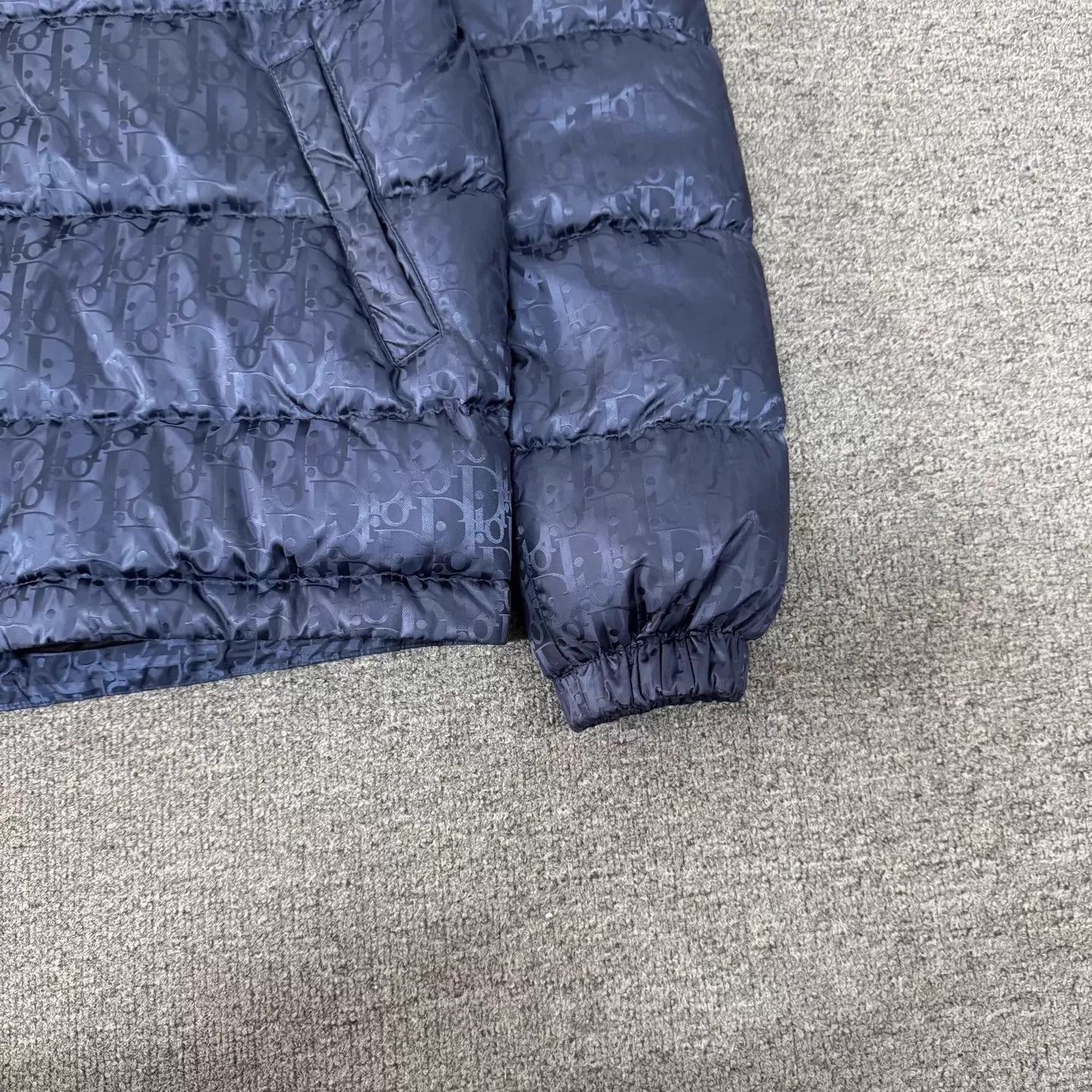 Dior Dior Navy Oblique Logo Patch Down Jacket 46 99 New Size US S / EU 44-46 / 1 - 5 Thumbnail