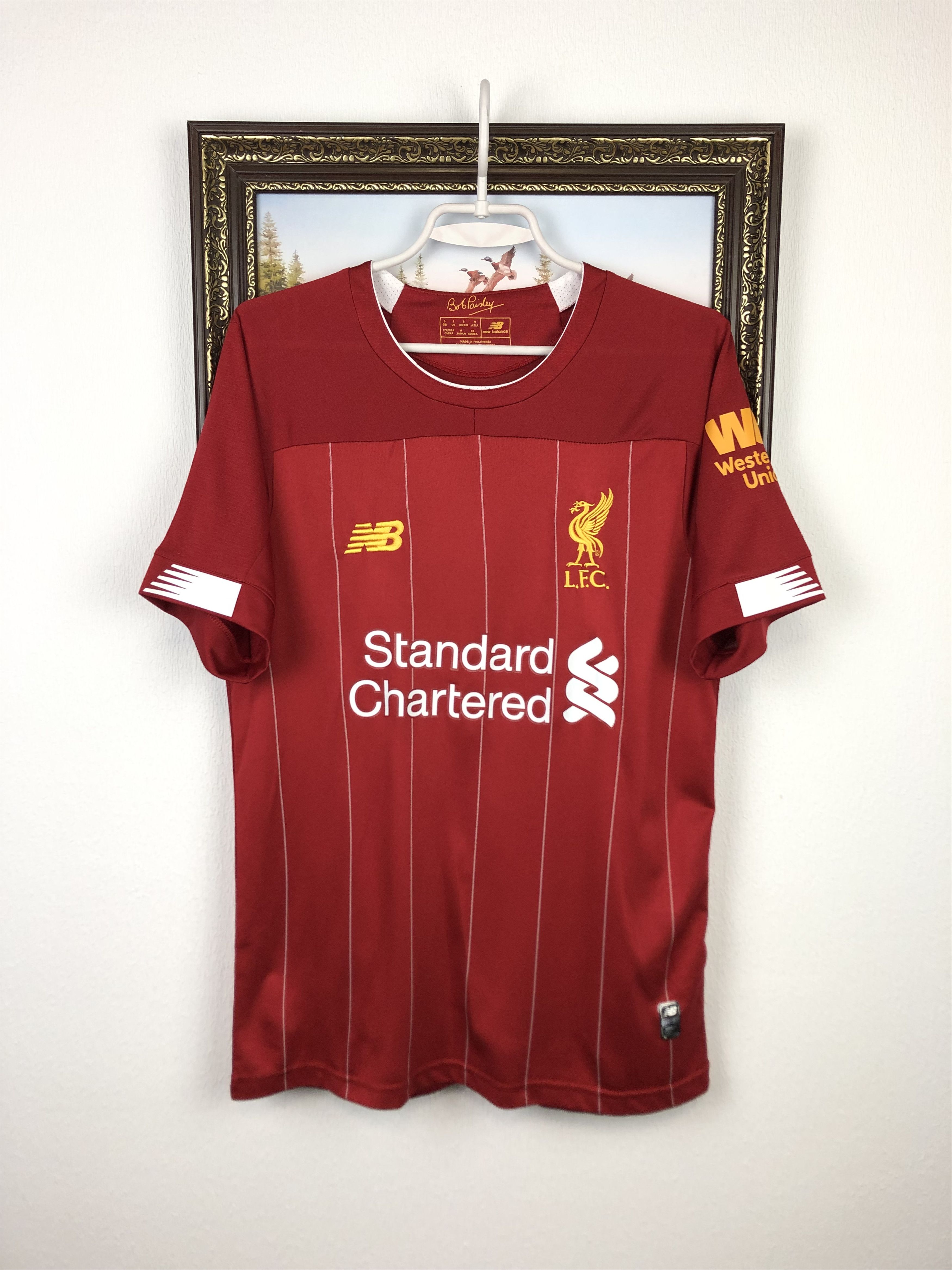 Other Liverpool Home football shirt 2019 Soccer #11 Salah Jersey Size US S / EU 44-46 / 1 - 3 Thumbnail