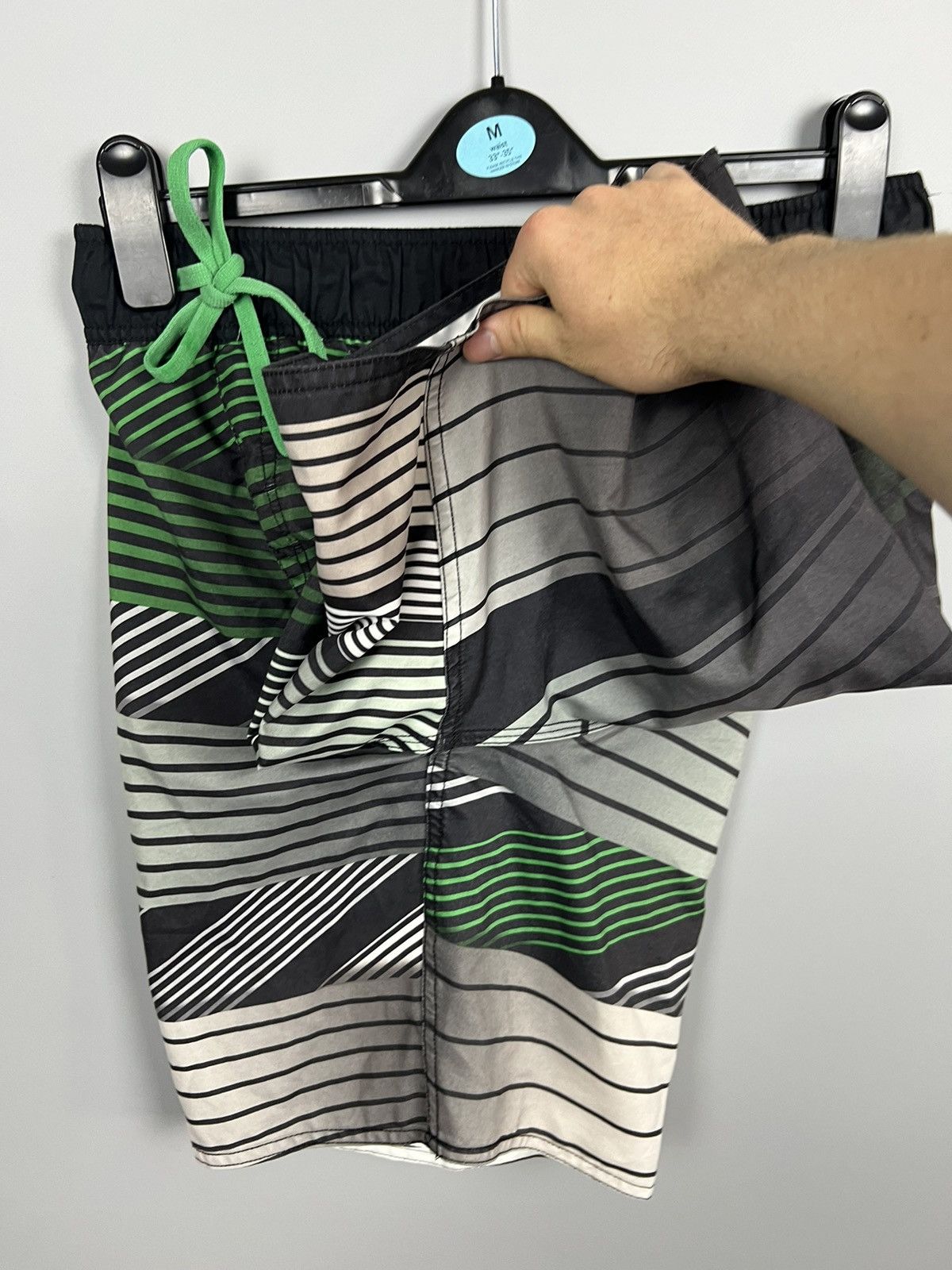 Designer × Quicksilver × Vintage (L) Quiksilver men's summer shorts Size US 33 - 5 Thumbnail